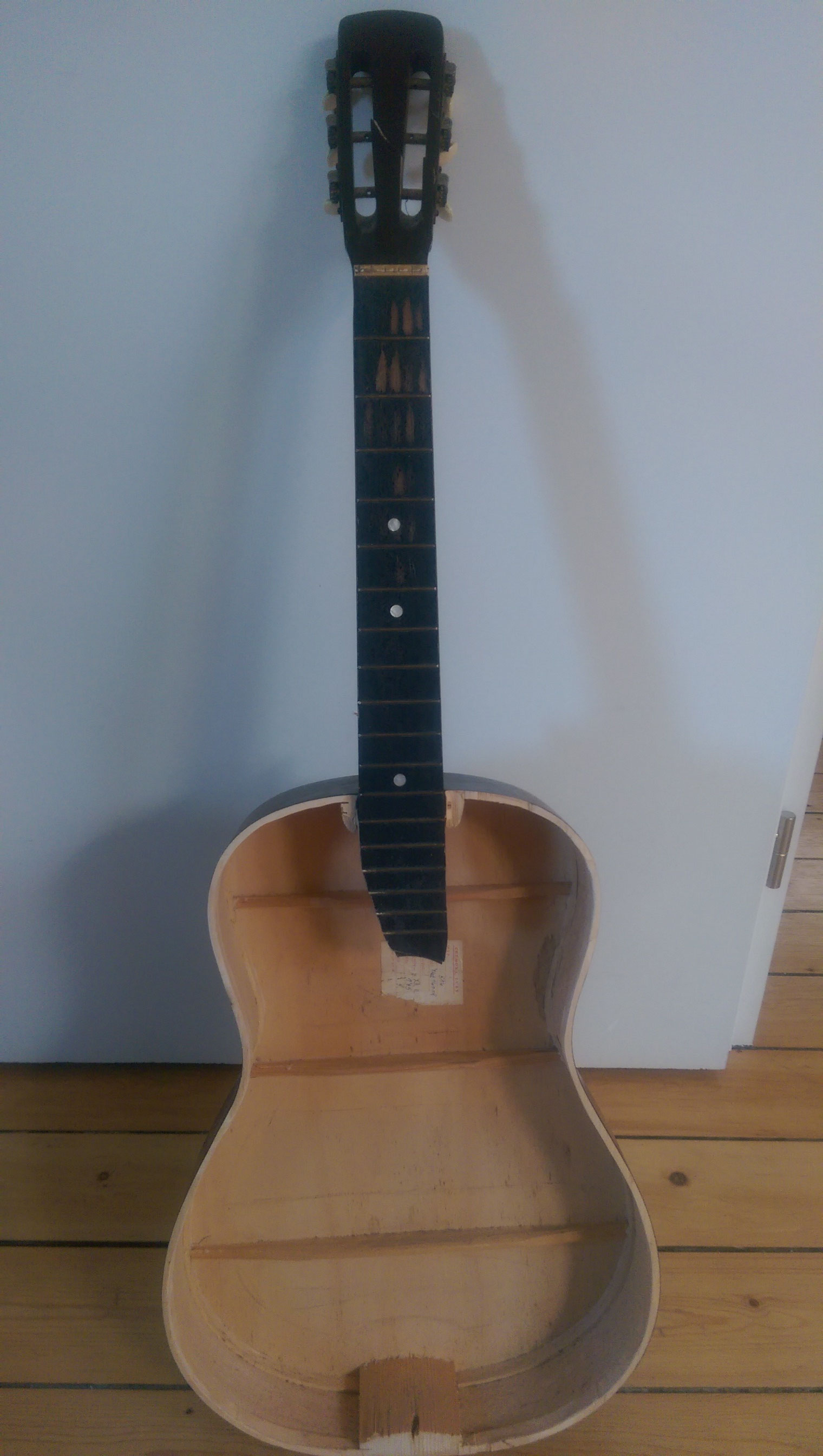 E-Gitarre - altered-guitars