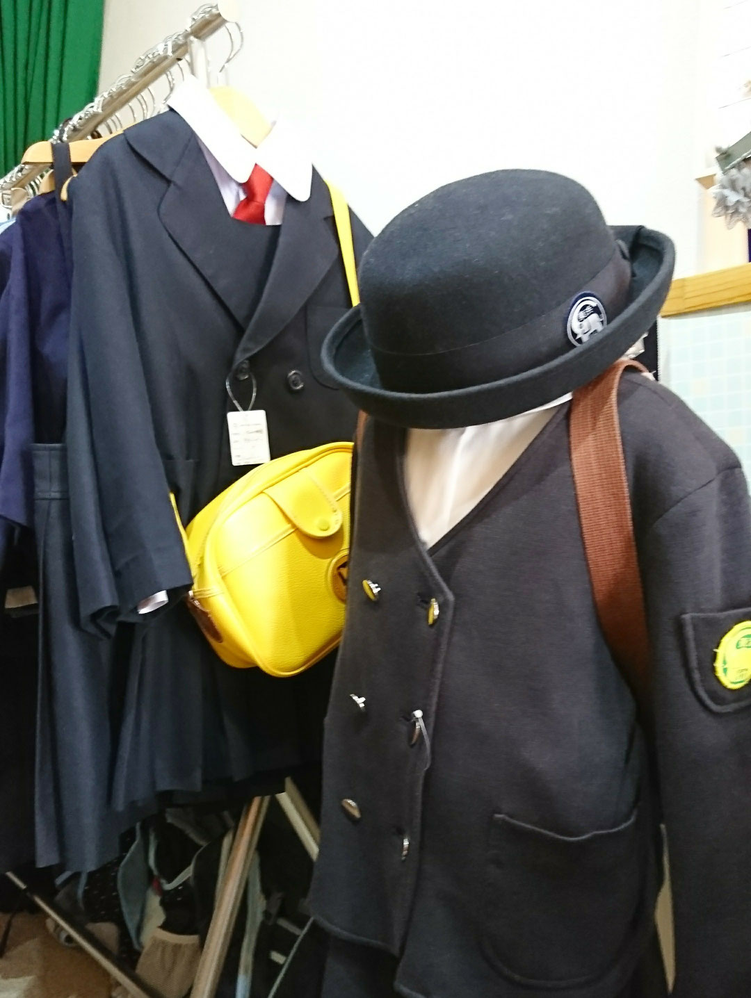 市川市内幼稚園 園服・体操服・帽子・鞄も取り扱っています   学生服