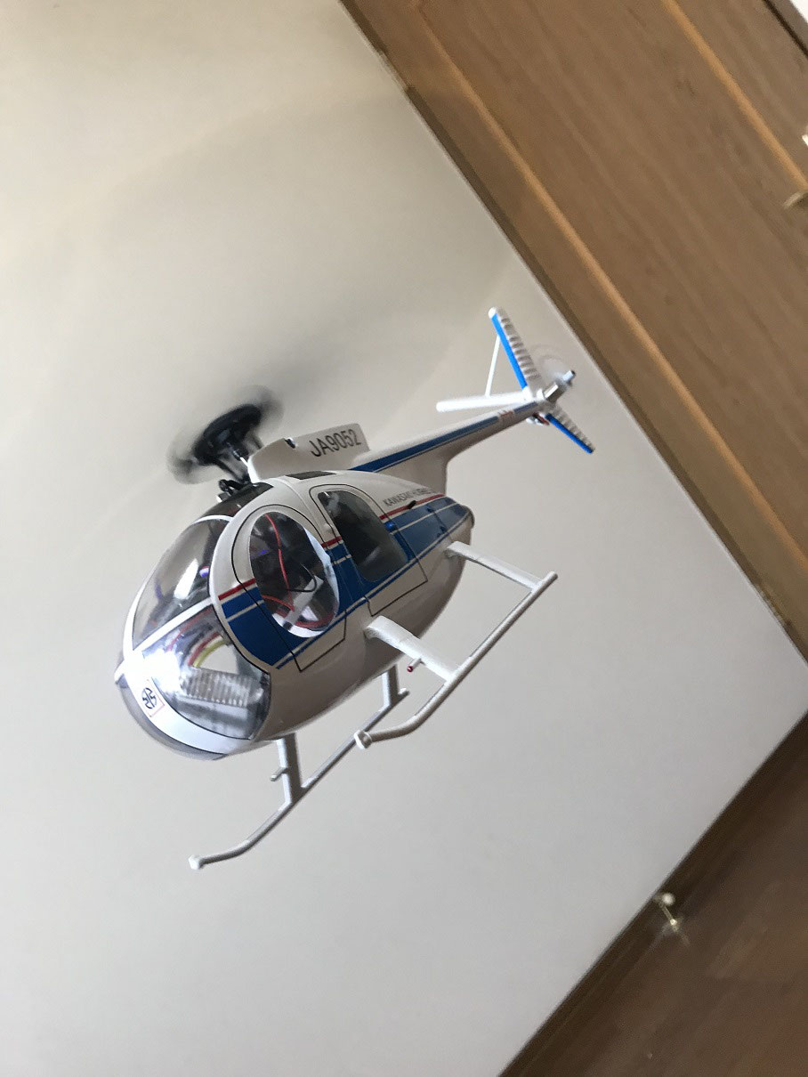 ヒューズ500 完成 - モデリングプレタ スケールヘリ、スロット