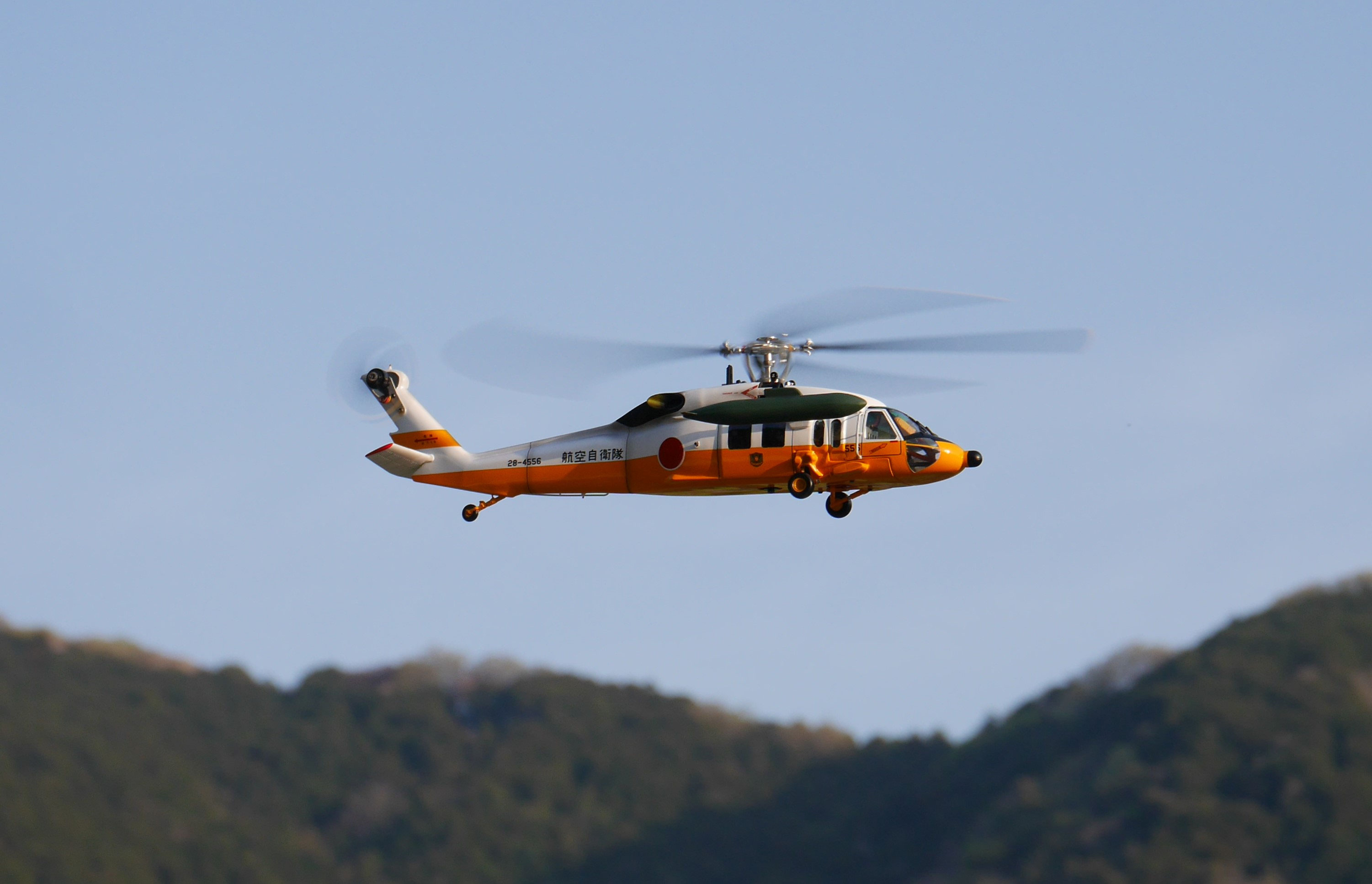 エキュレーユGSスケールヘリ FANTASTIC RC AS-350 ECUREUIL / SCALE MODEL ELECTRIC HELICOPTER