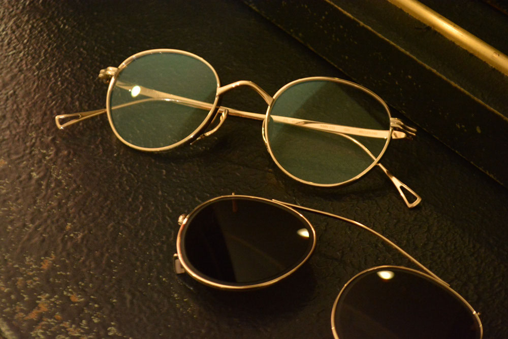 バイカーに便利なの高カーブサングラス、度付きレンズの製作は清眼堂に