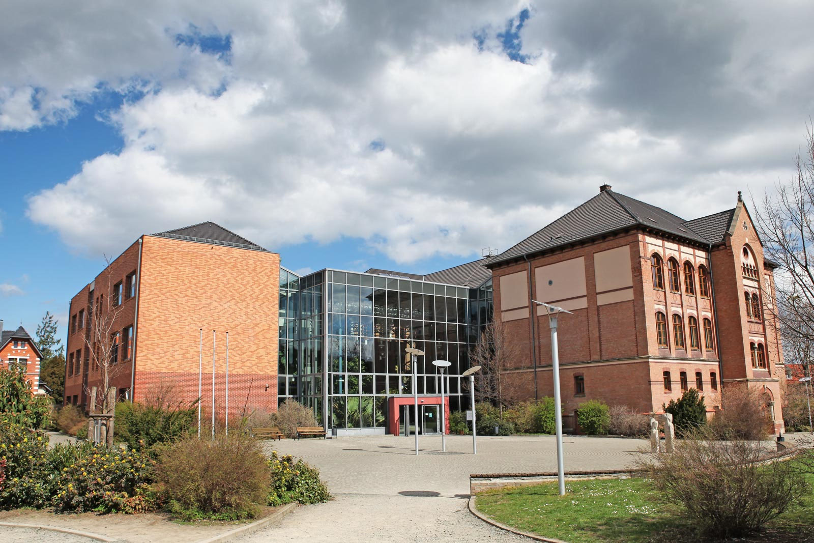 GYMNASIUM AM THIE, BLANKENBURG Architekturbüro Gardzella