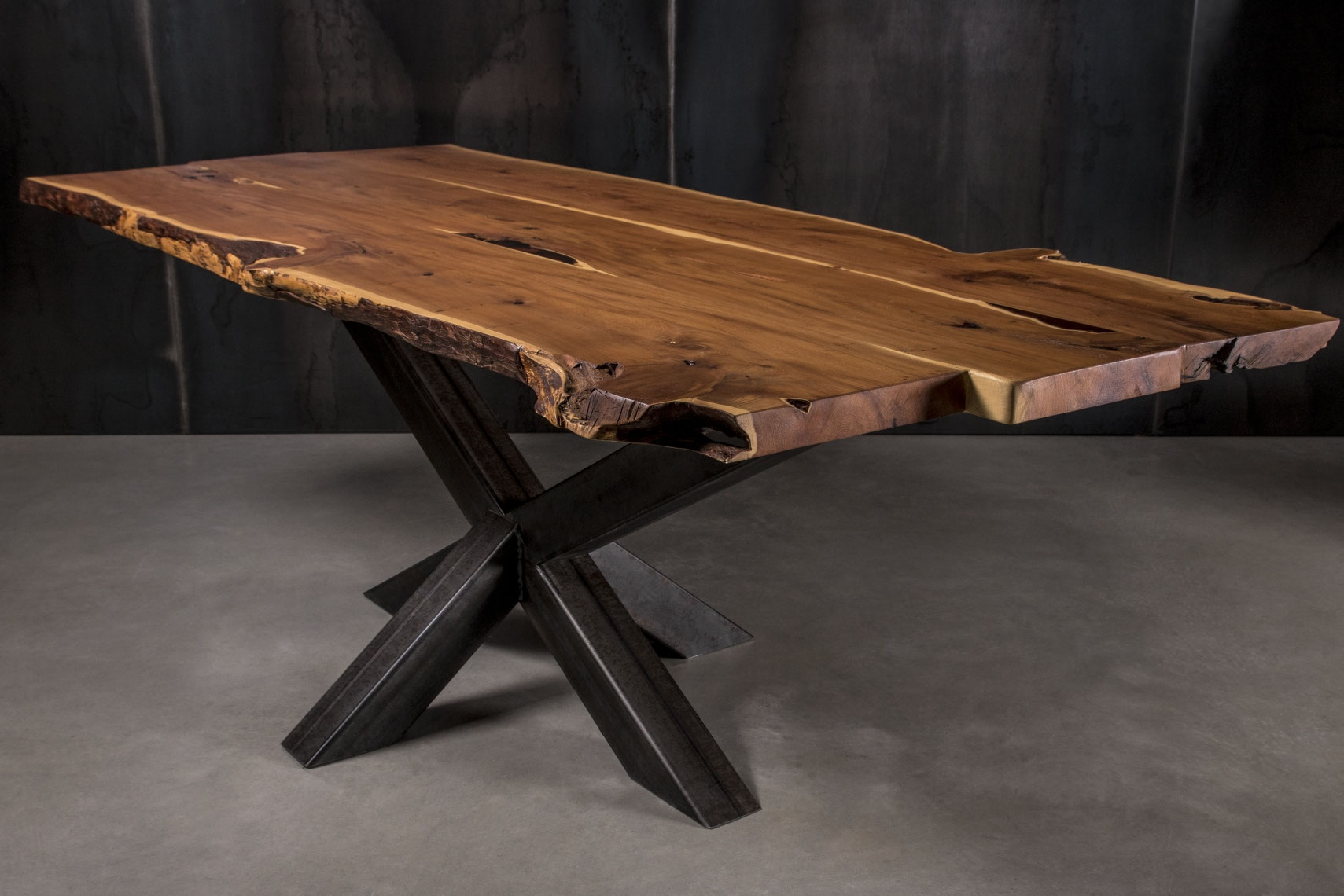 Eibe - das Holz für Ihr Designer Industrial Möbel - Möbelloft