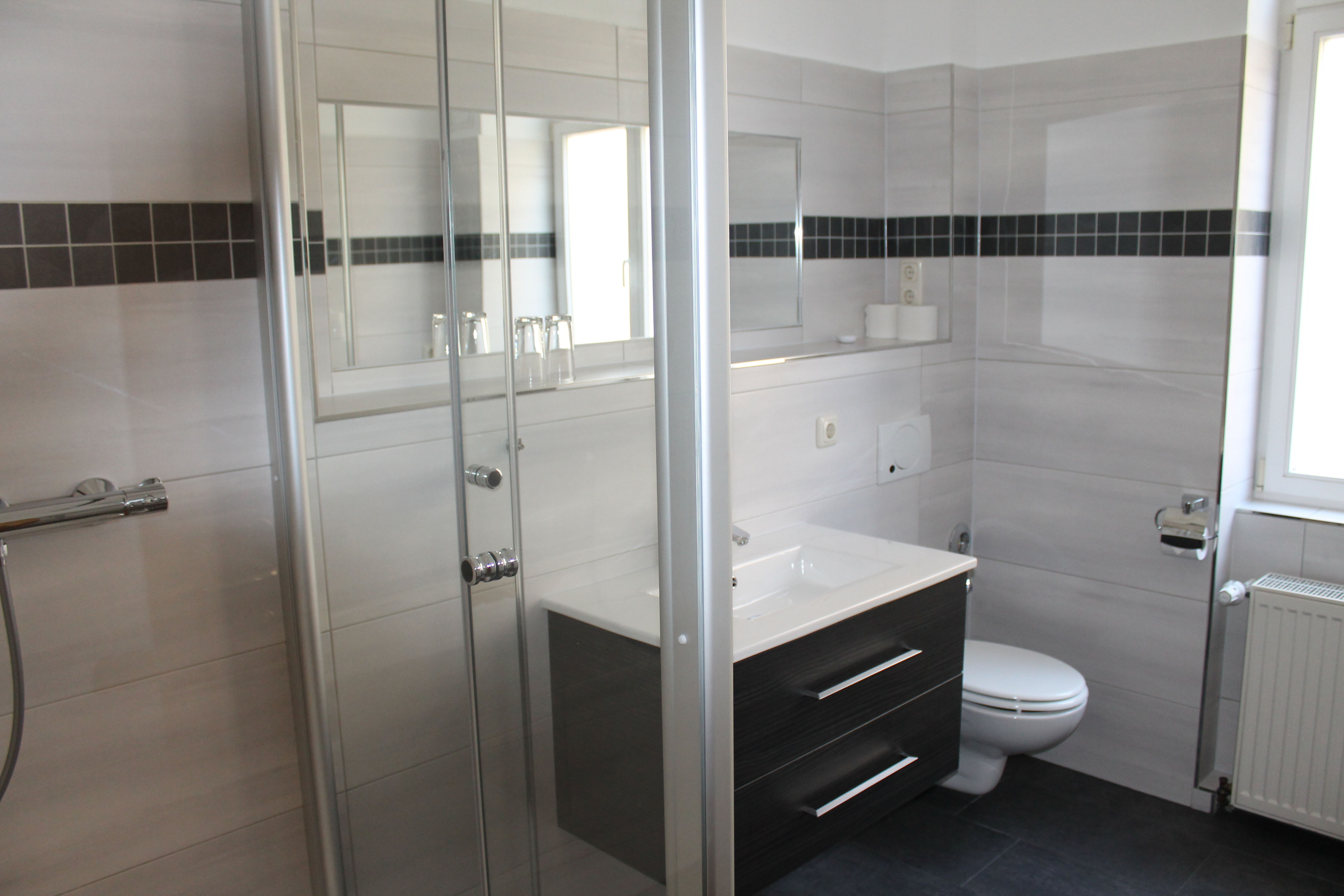 Single wohnung bad hall