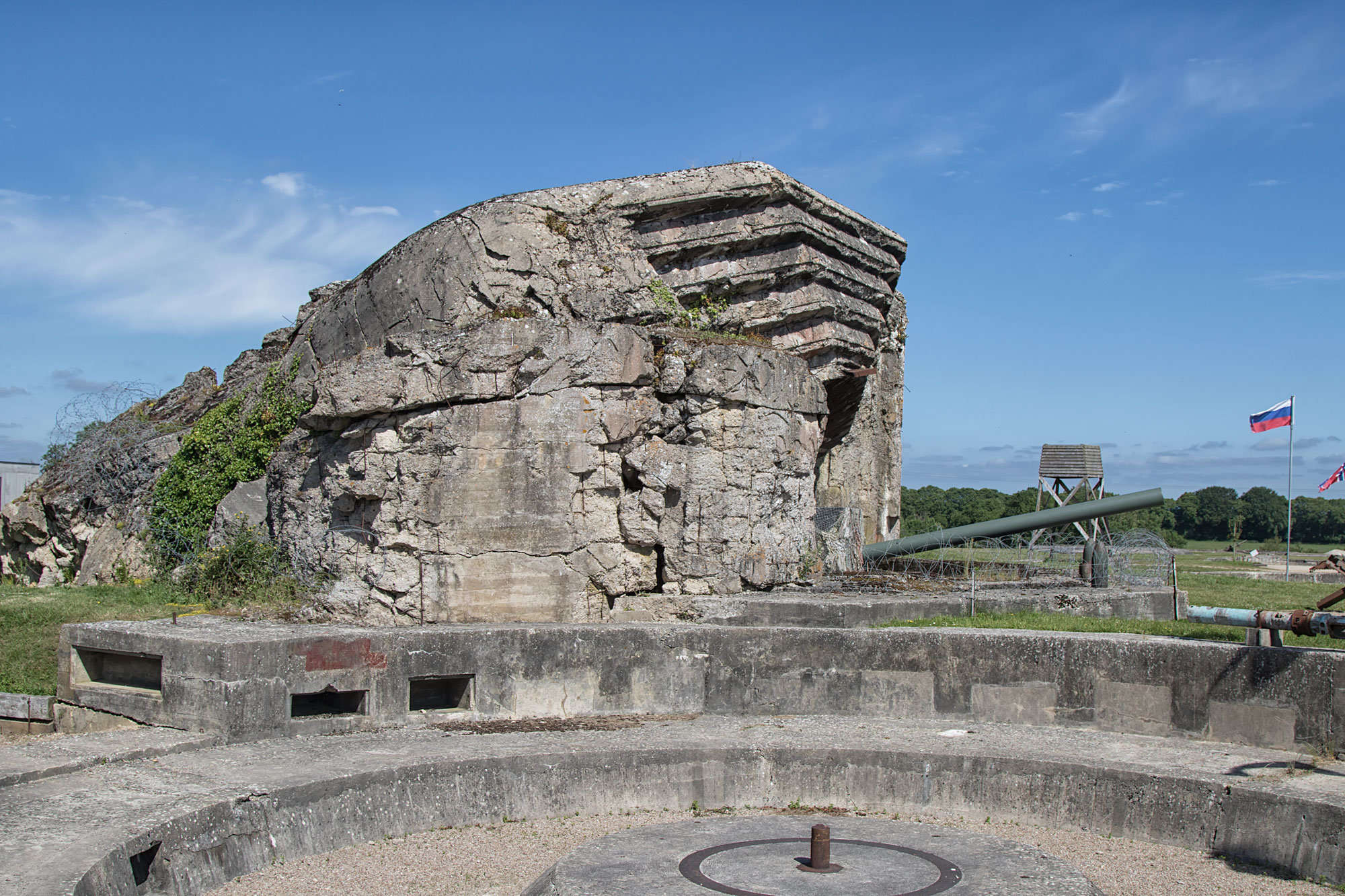 Batterie Crisbecq chienNormandie Urlaub mit Hund der Normandie
