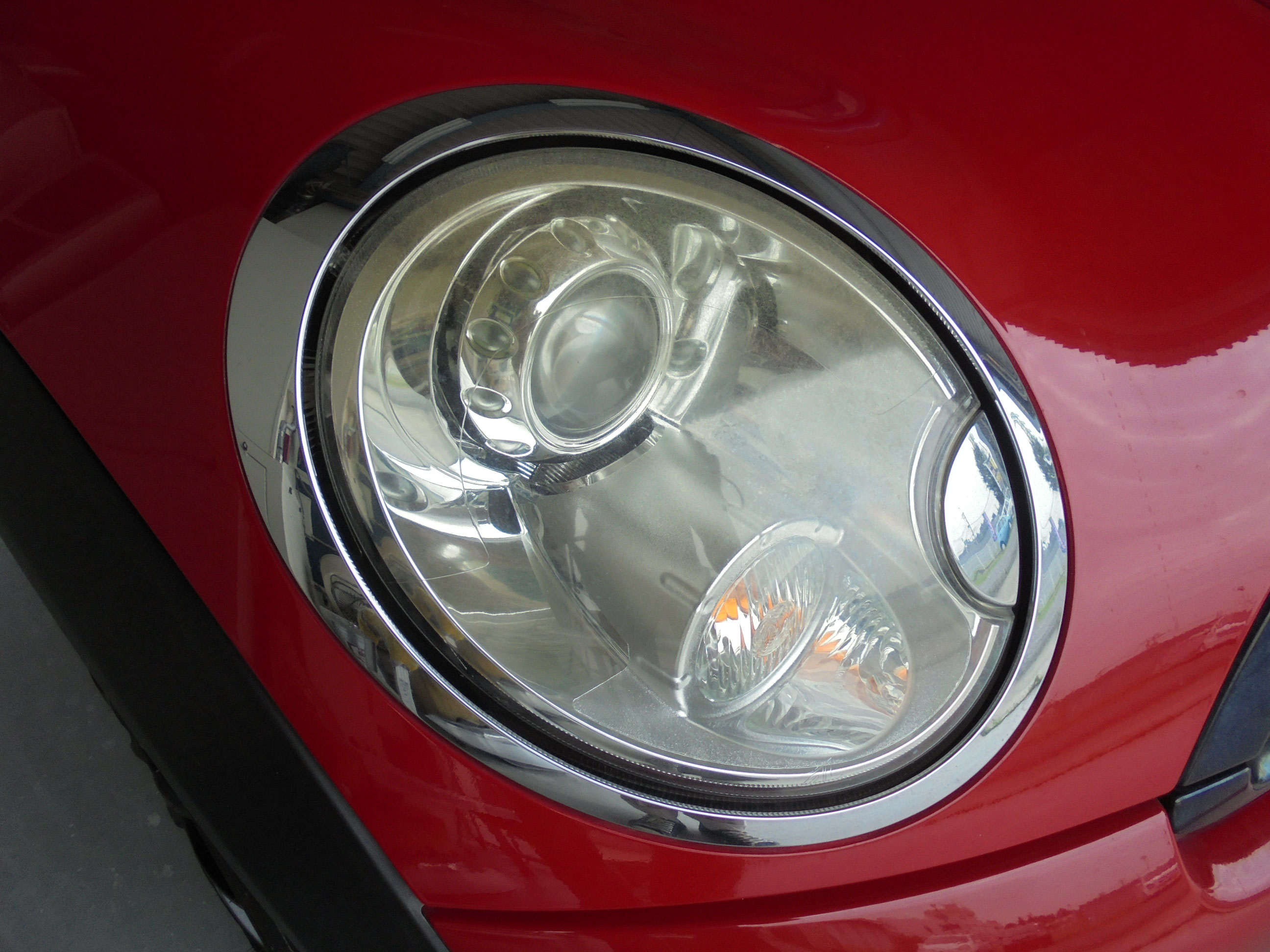 ヘッドライトリペア 車のオールペイントは埼玉 ハイシマボデー東松山