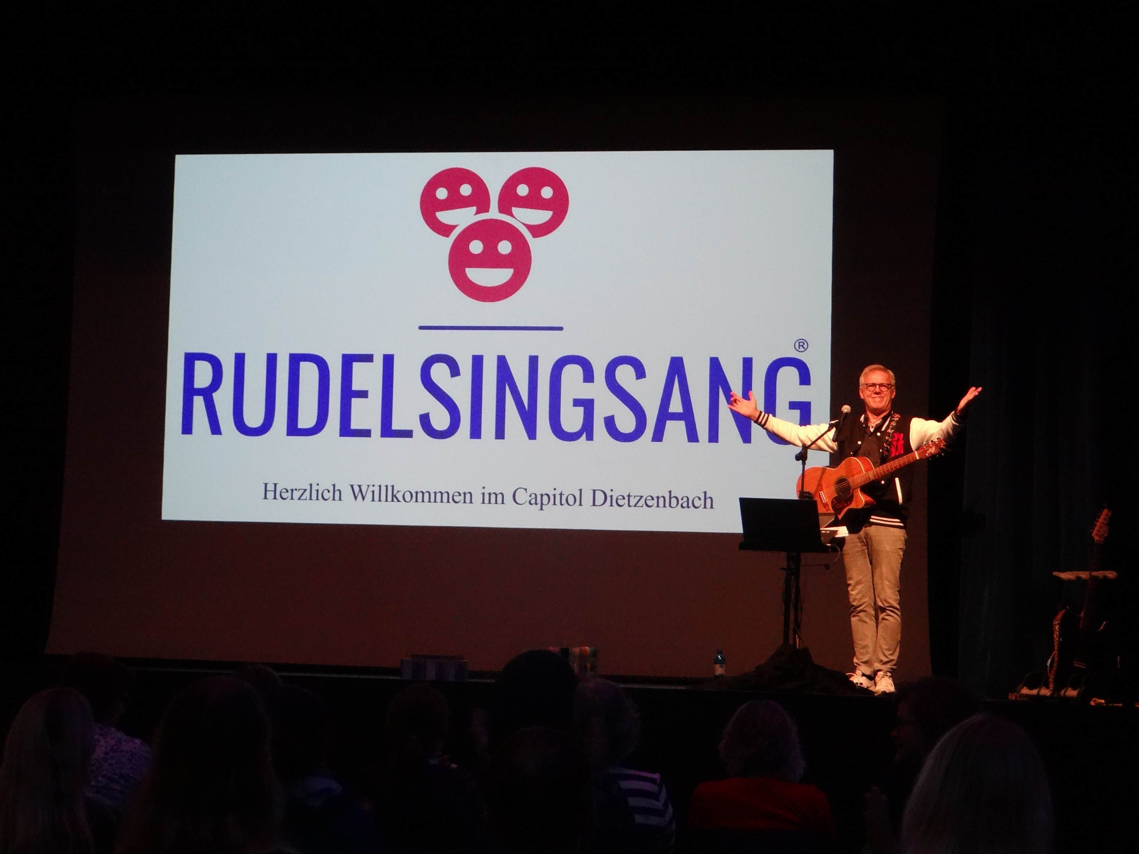 (c) Rudel-sing-sang.com