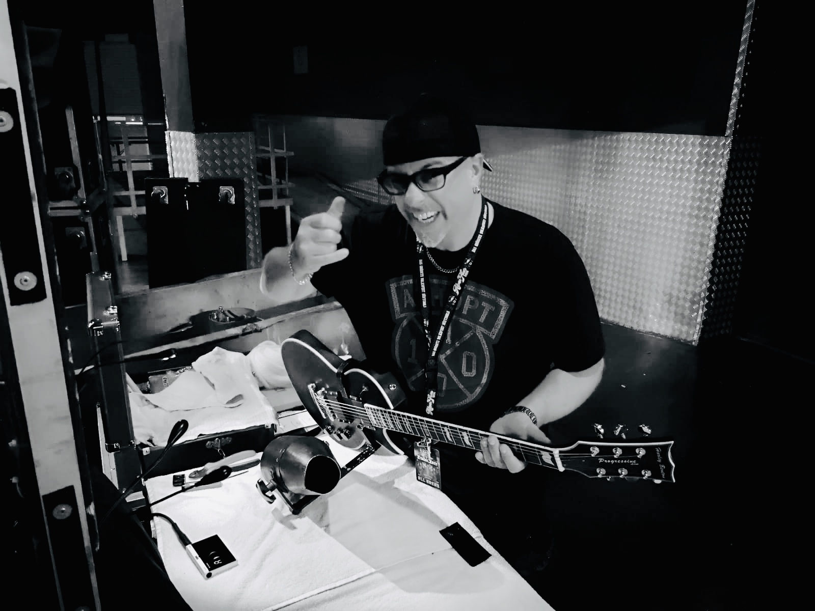 Drummer Drum Tech Guitar Tech Technician Backliner Tour Drumtech