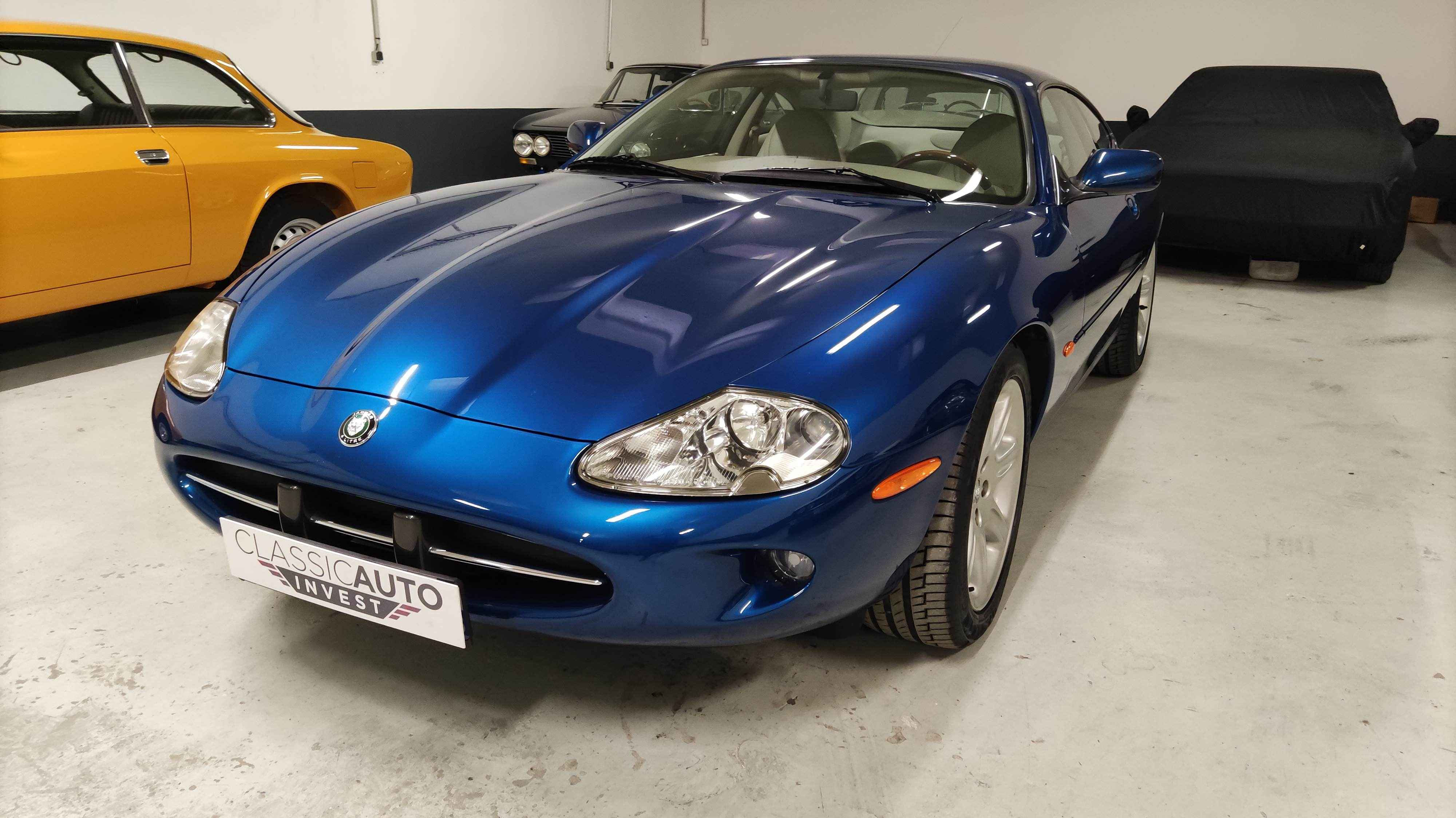 Jaguar XK8 Classic Auto Invest