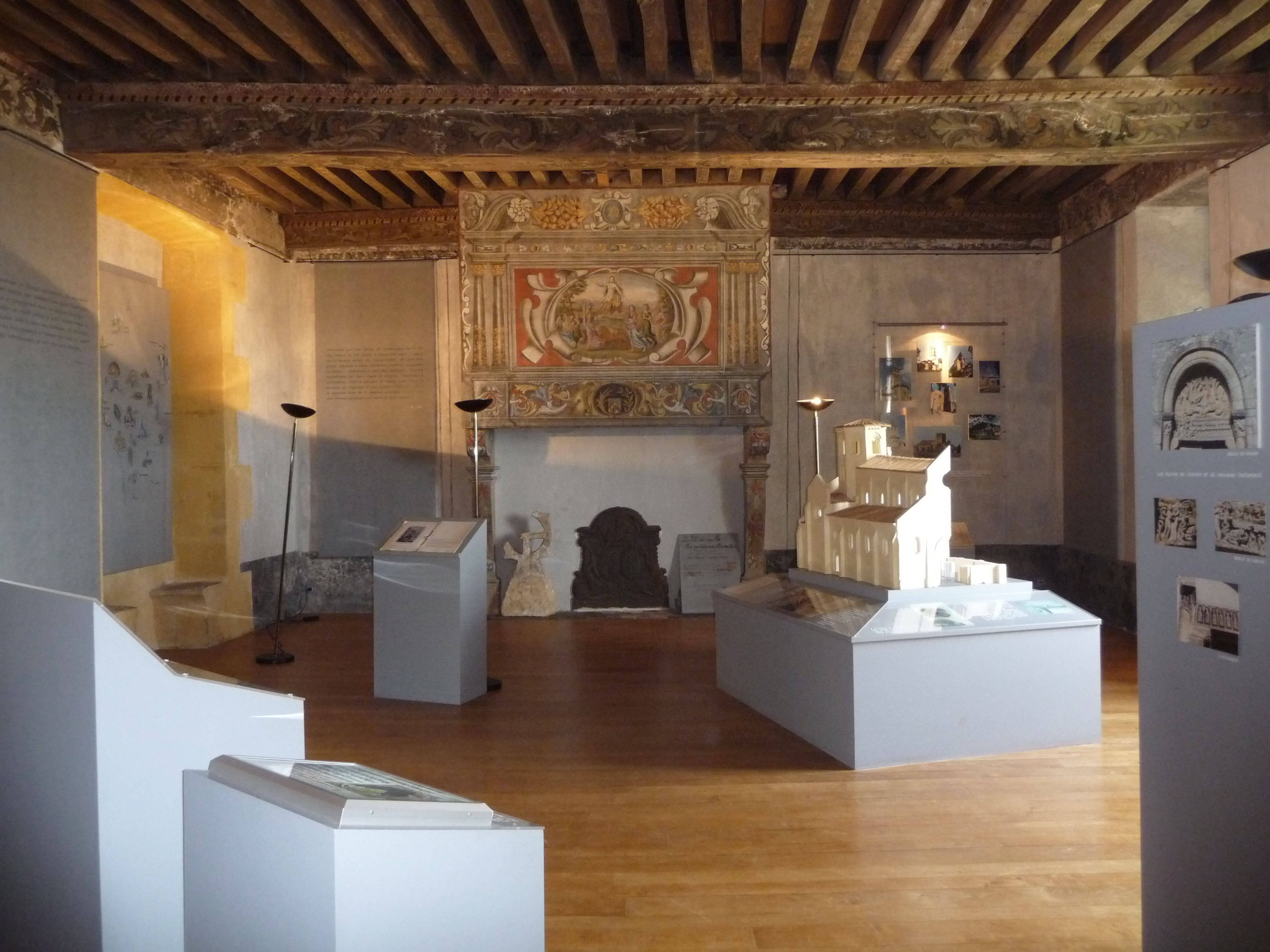 L'histoire du village - Site du château de Semur en Brionnais