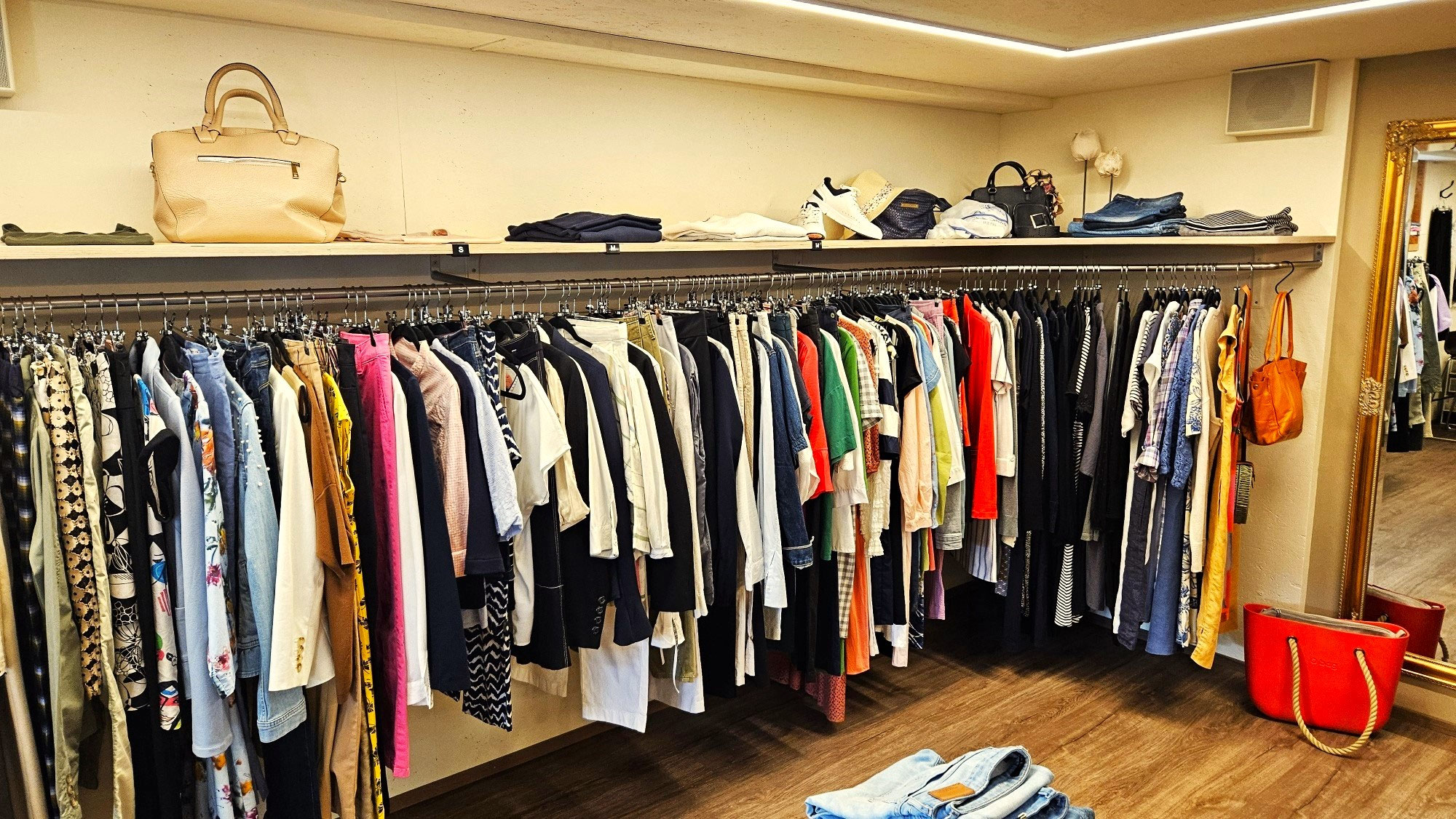 "luag iar" second hand für frauen