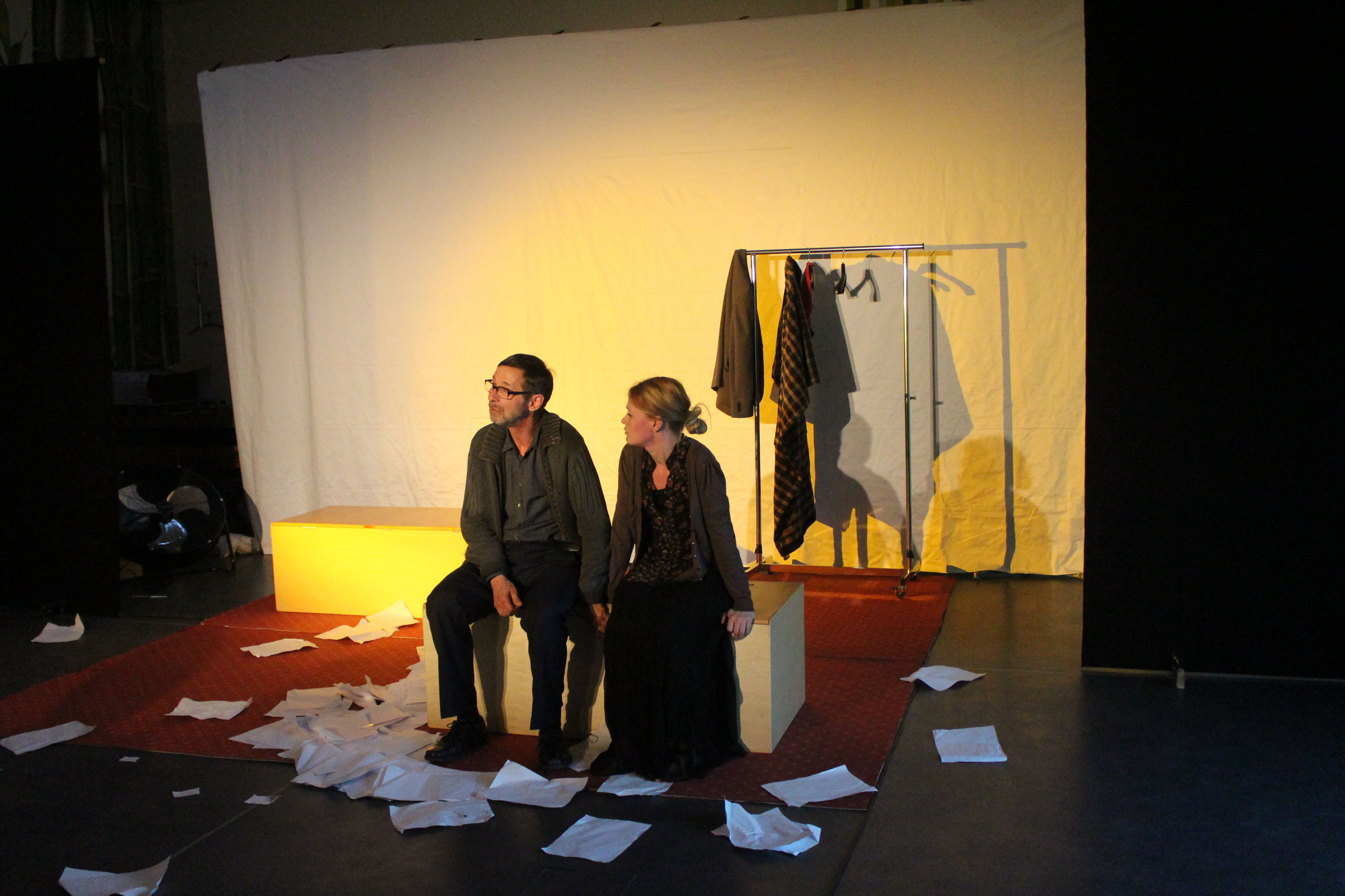 Theaterstück: Das Blau In Der Wand (17.04.2019 Theaterstück: Das Blau In Der Wand (17.04.2019