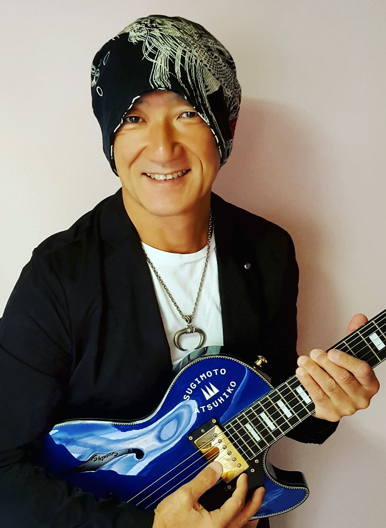 敦子 杉本 書家（前衛）、毎日新聞社賞受賞、八戸文化賞受賞、黒潮書道会事務局長