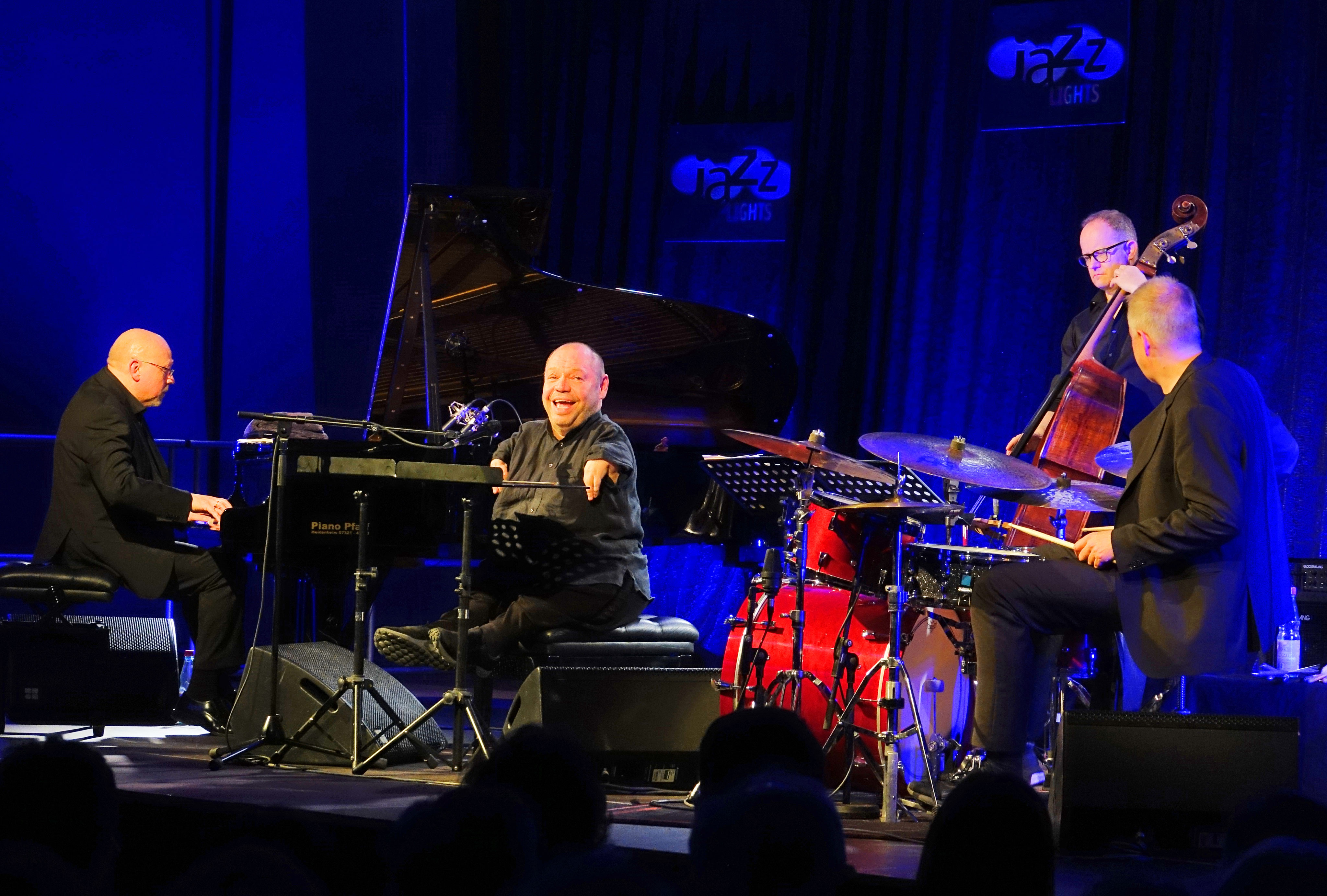 Review 2019 Jazz Lights Homepage