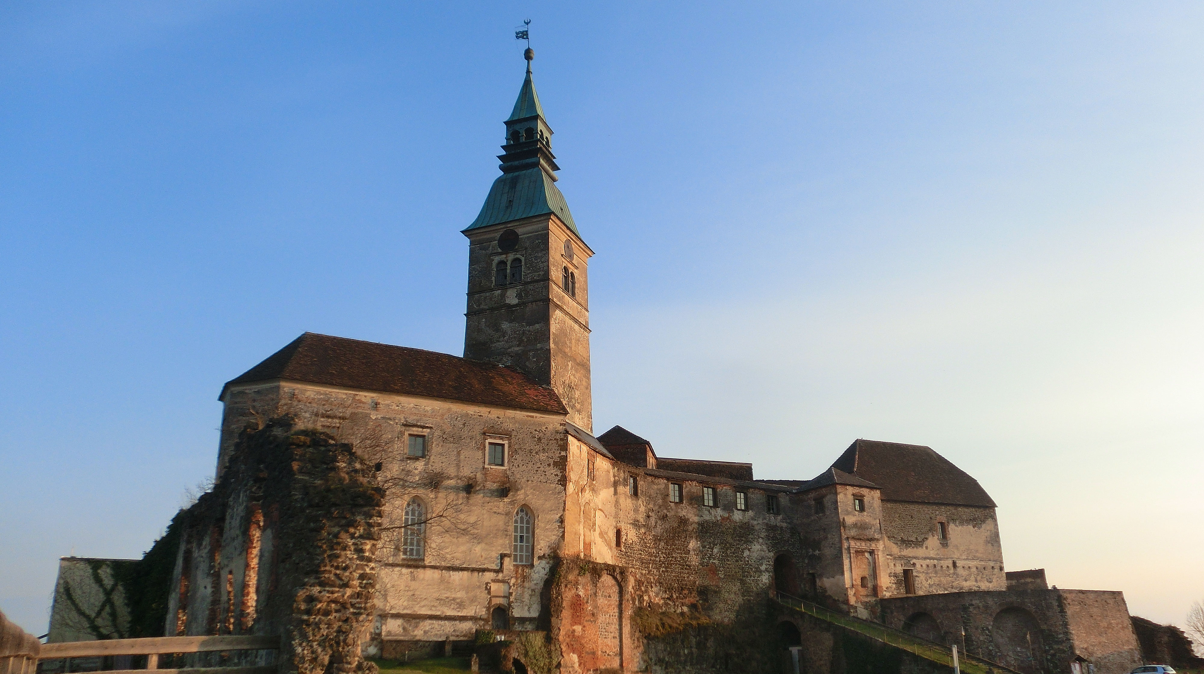 Leben und zum Kennenlernen die einzige Kameradschaftsbund-Obfrau im Neustift mag zwar zu den kleinsten Gemeinden im Bezirk Gssing gehren, Zwischen Dorf und Stadt: Was Musikschuldirektor Martin Wukovits an seinem Ortsreportage Bezirk Gssing - Thema auf assessment-software.com