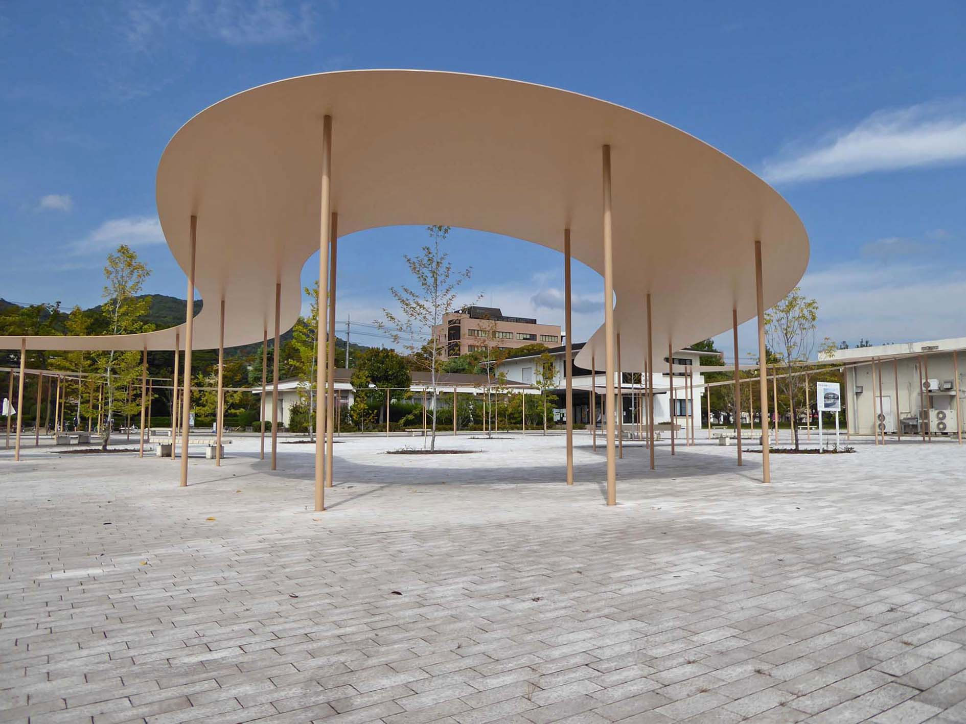 岡山大学 パーゴラ 建築と街並みの備忘録