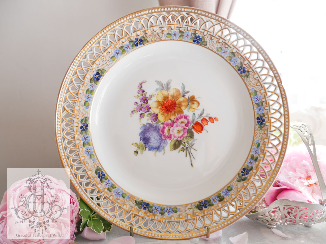 KPM ベルリン 透かし プレート 飾り皿 フラワー 花柄 金彩 KPMベルリン】印象主義様式／透かし プレート 飾り皿「光を描い