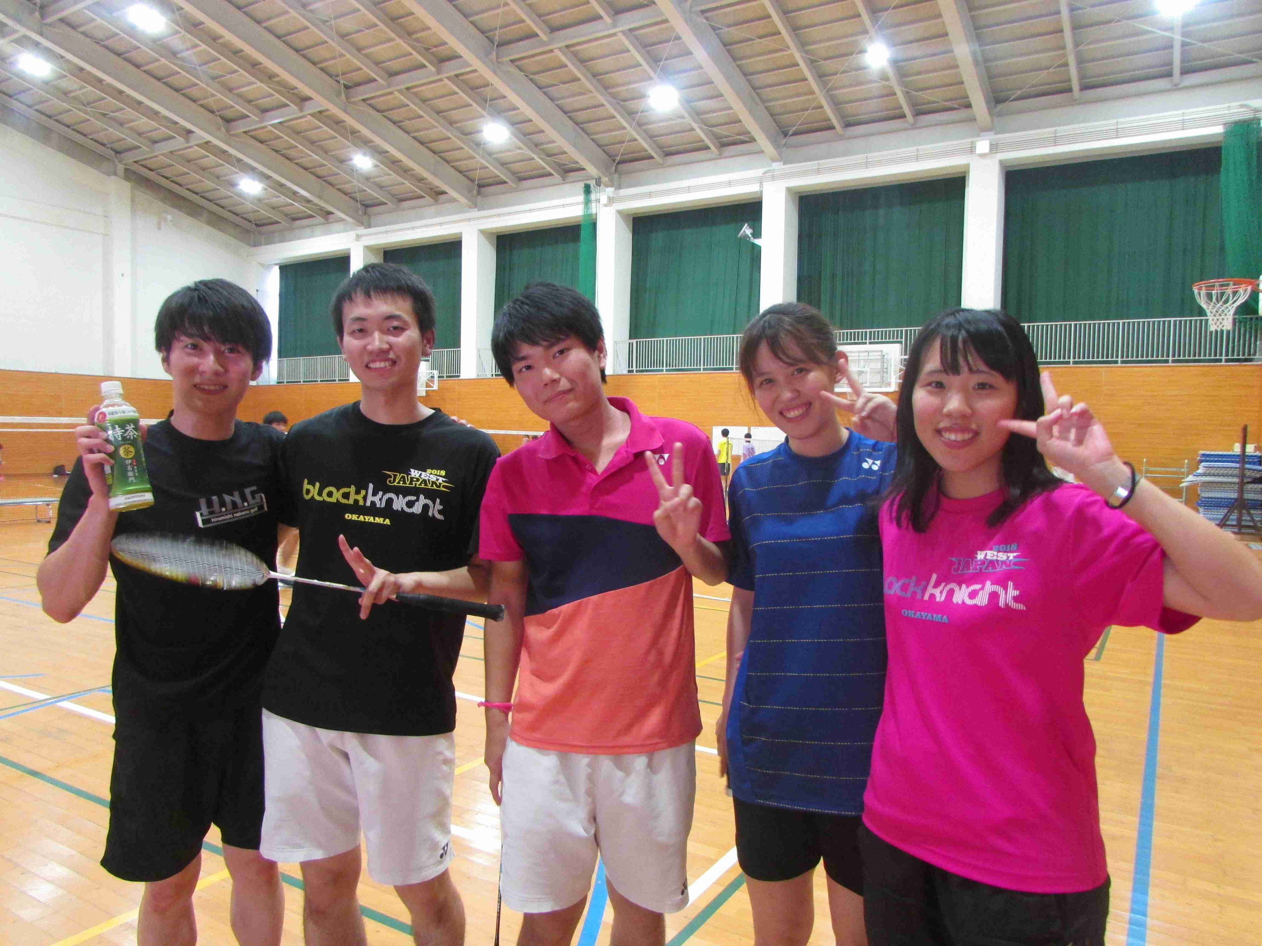 19学バド 島根大学バドミントン部 19学バド 島根大学バドミントン部