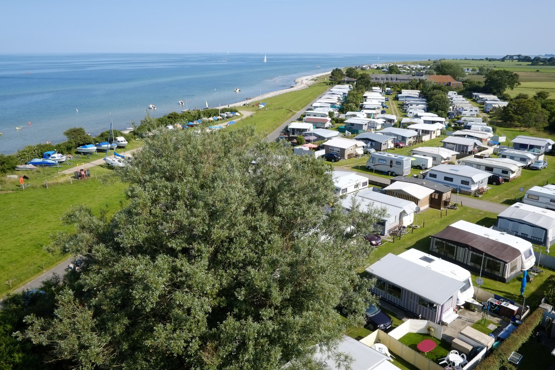 Camping unter dem Leuchtturm Campingplatz Seehof an der Ostsee