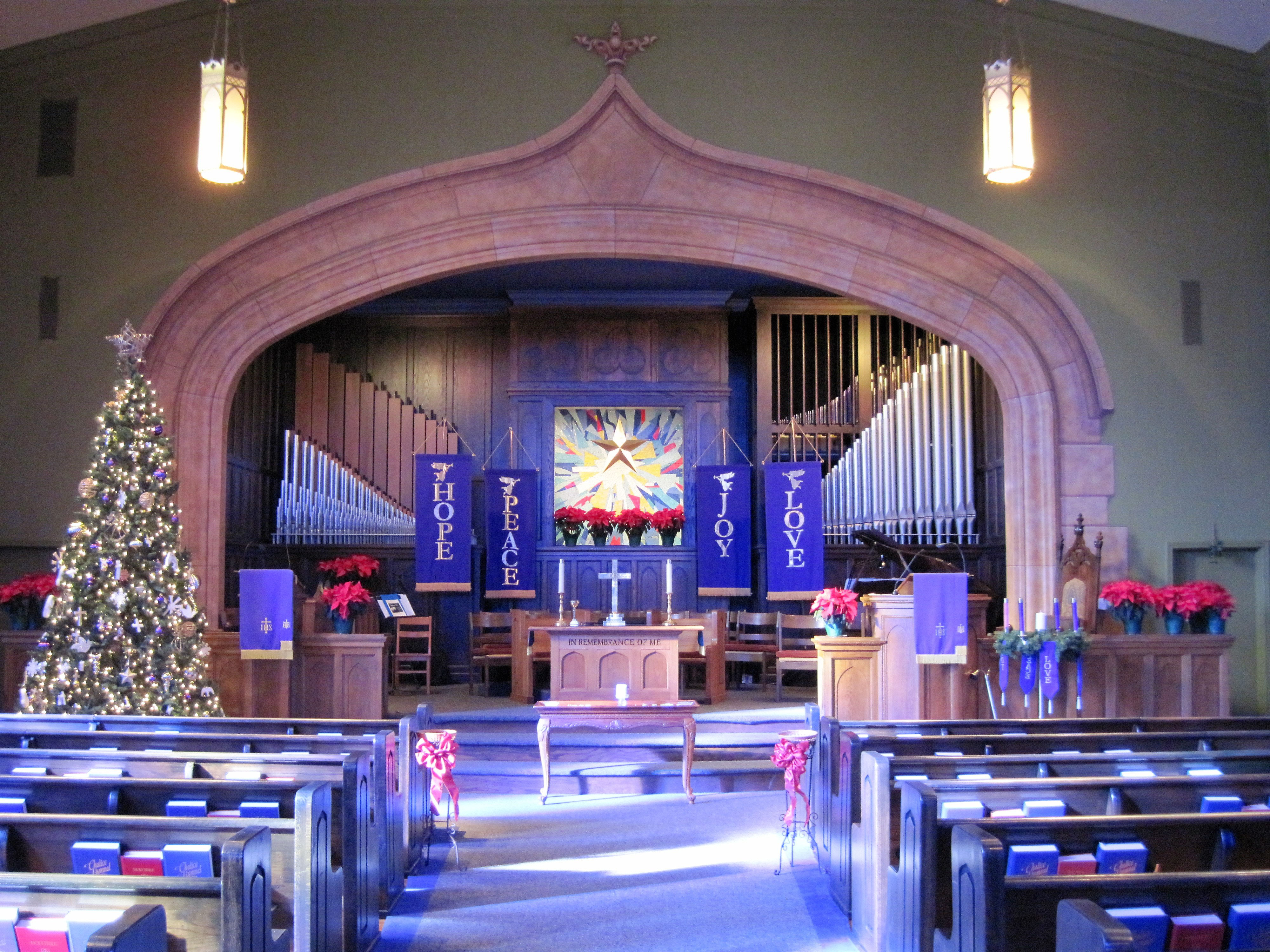Church building - fccmurray