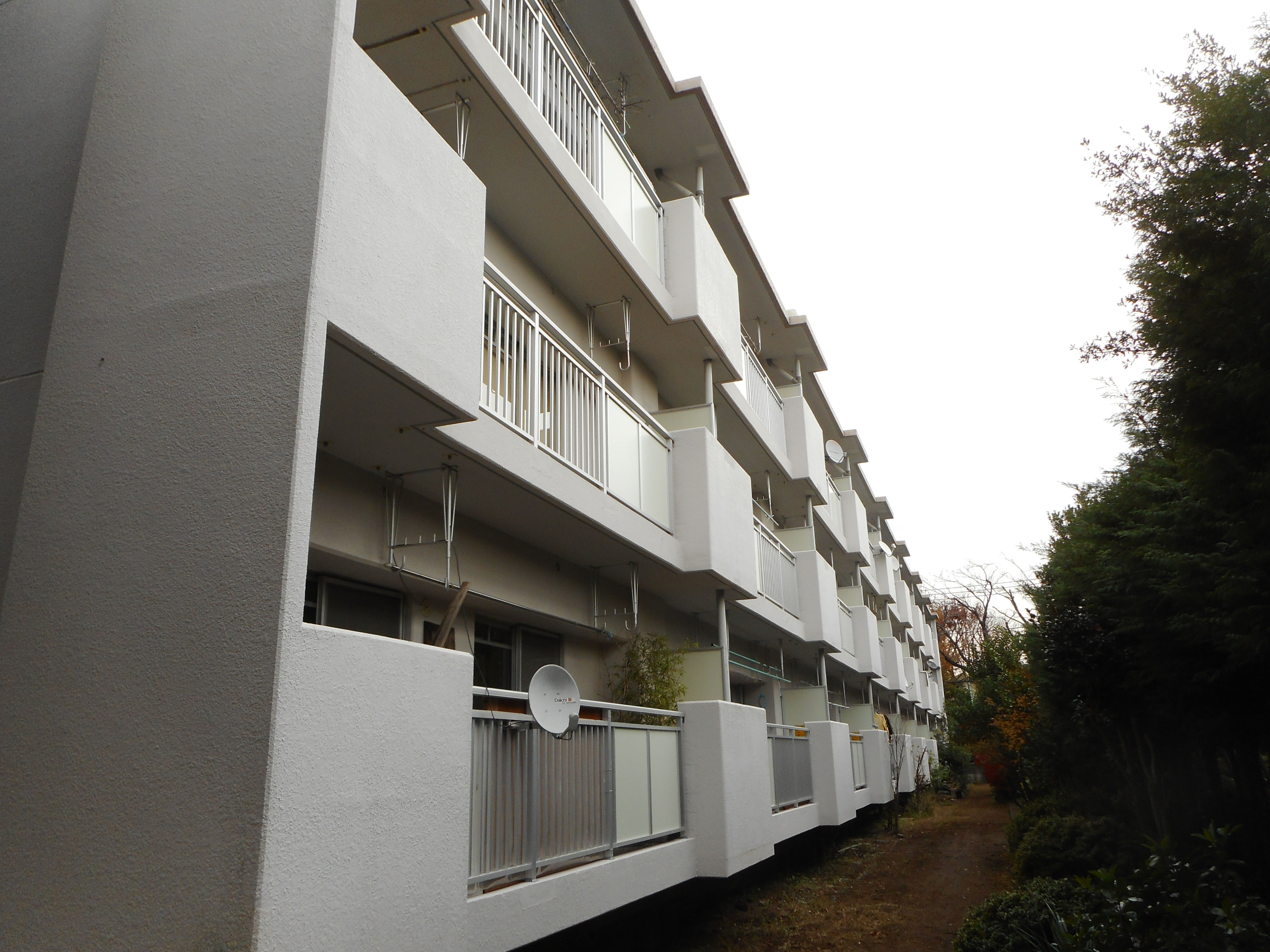 都営新町二丁目アパート(1〜3号棟)バルコニー・廊下手摺改修工事 株式会社 シイナ 都営新町二丁目アパート(1〜3号棟)バルコニー・廊下手摺改修工事 株式会社 シイナ