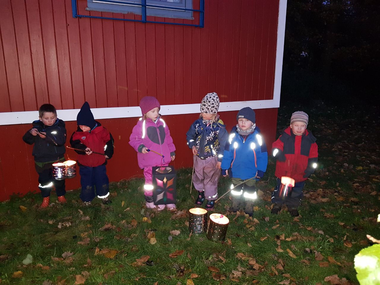LATERNENFEST IM WALDKINDERGARTEN - Waldkindergarten Nienhagen
