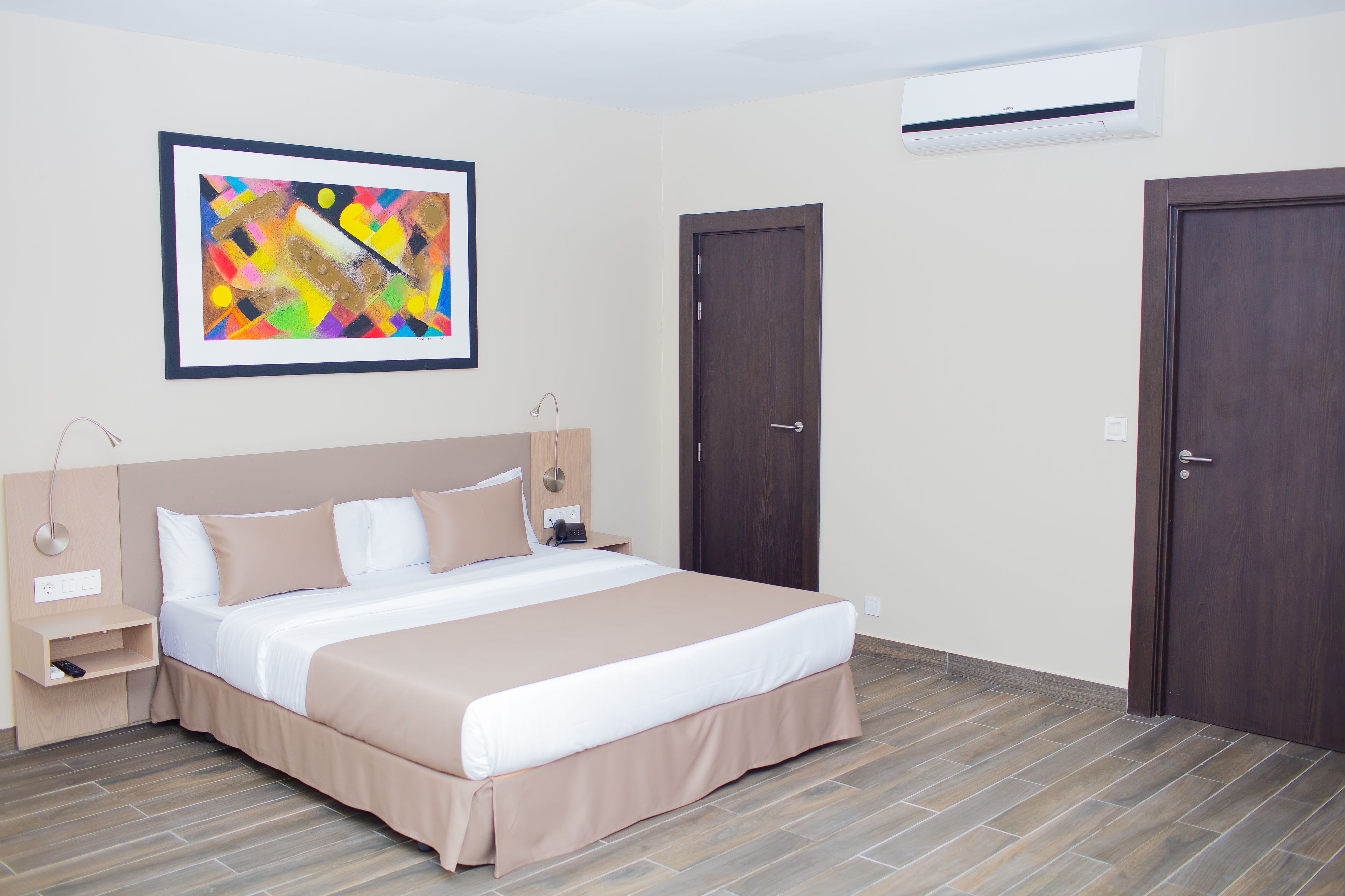 Fly hotels. Liberty fly 3*. Остия италия забронировать отель. Кирова 23 адлер отель либерти. Liberty fly либерти флай 4 адлер.