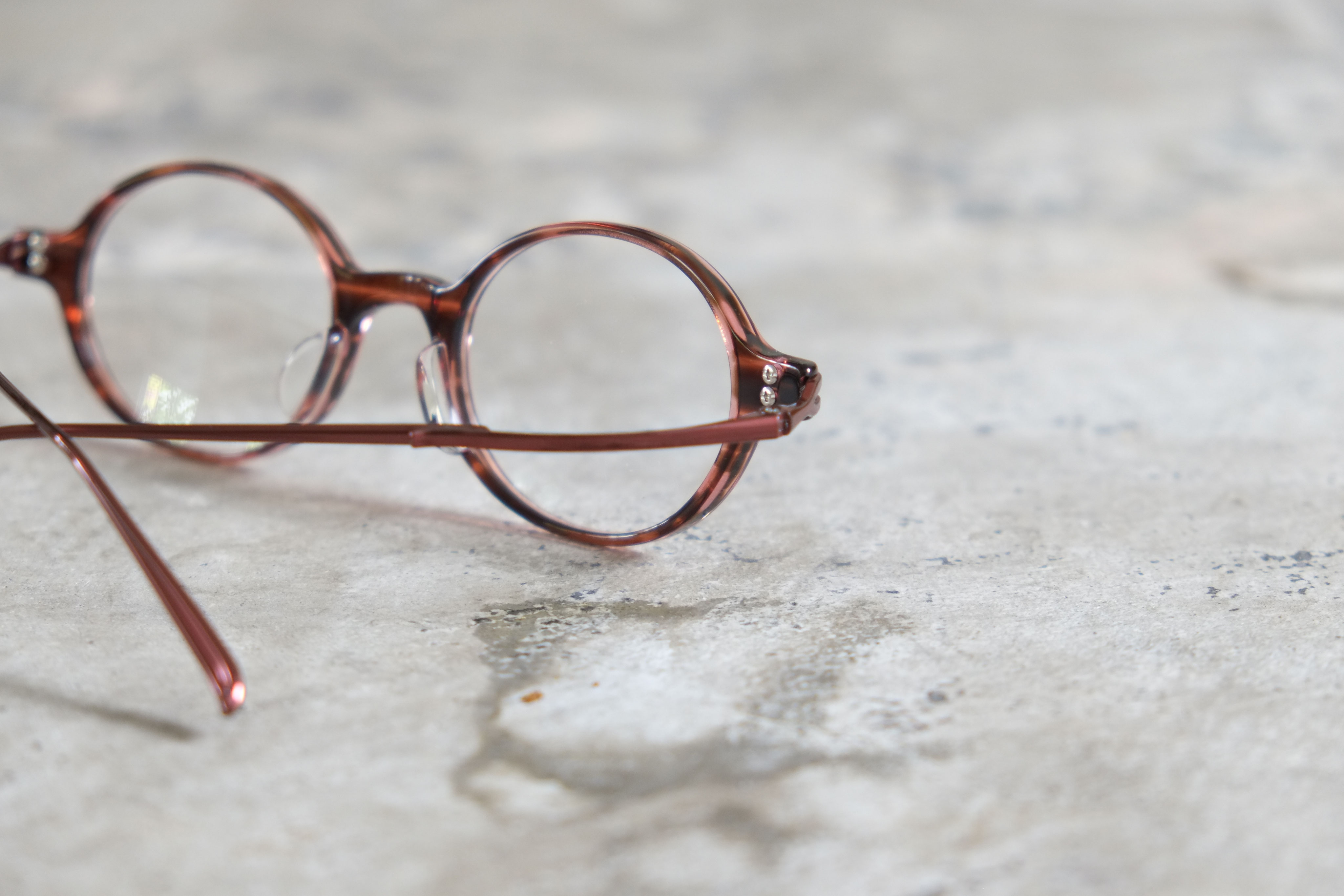 One/Three Compound Frame Calm Optical Gallery