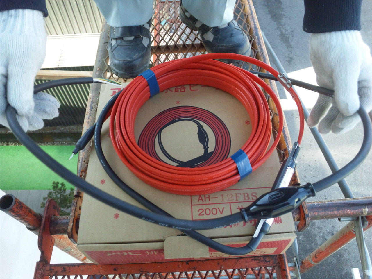 凍結防止排水路ヒーター細管用100V⁄15m(消費電力300W) SH-15FS T-20