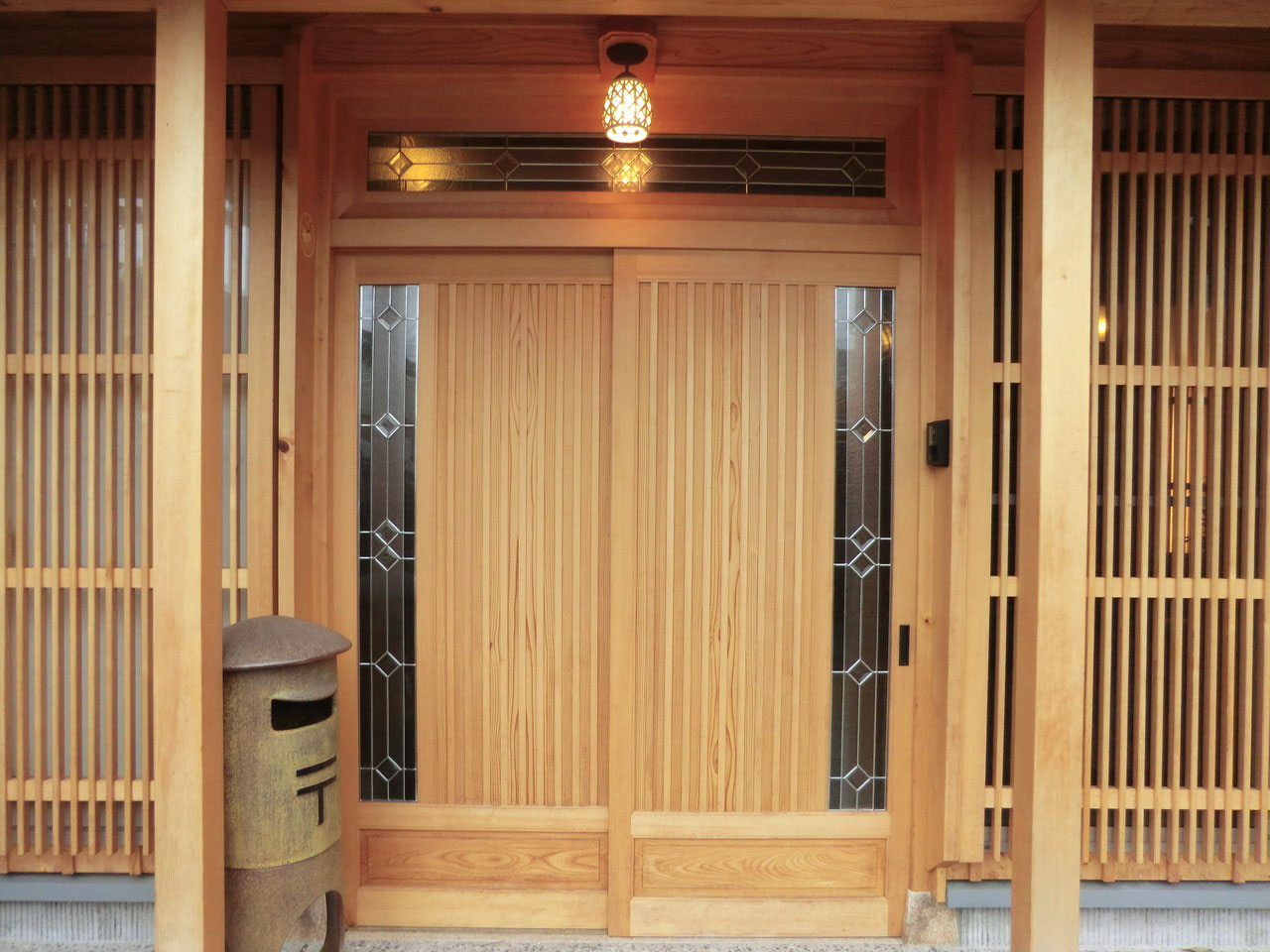株式会社真家建築工房