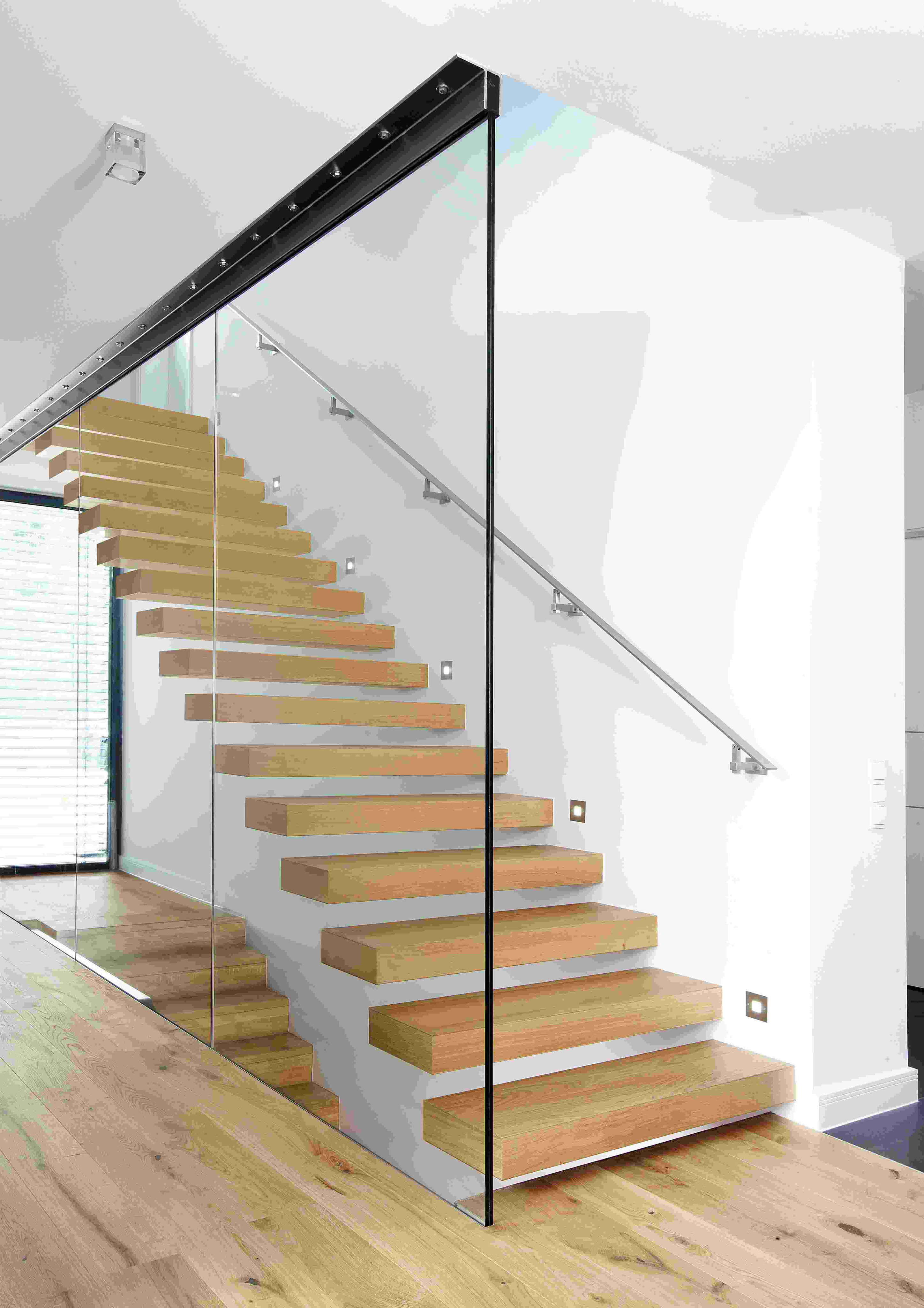 Kragarm Treppe - BoB Holzdesign
