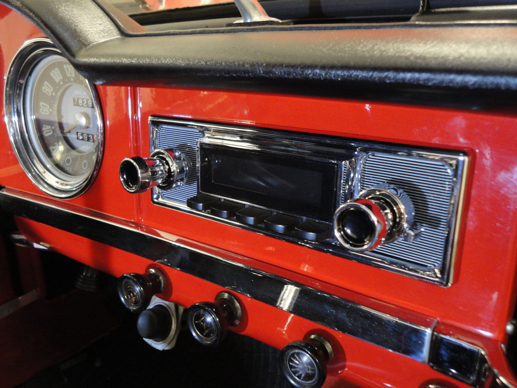 AUTO-RADIO RÉTRO VINTAGE Neuf Avec Support pour voiture ancienne