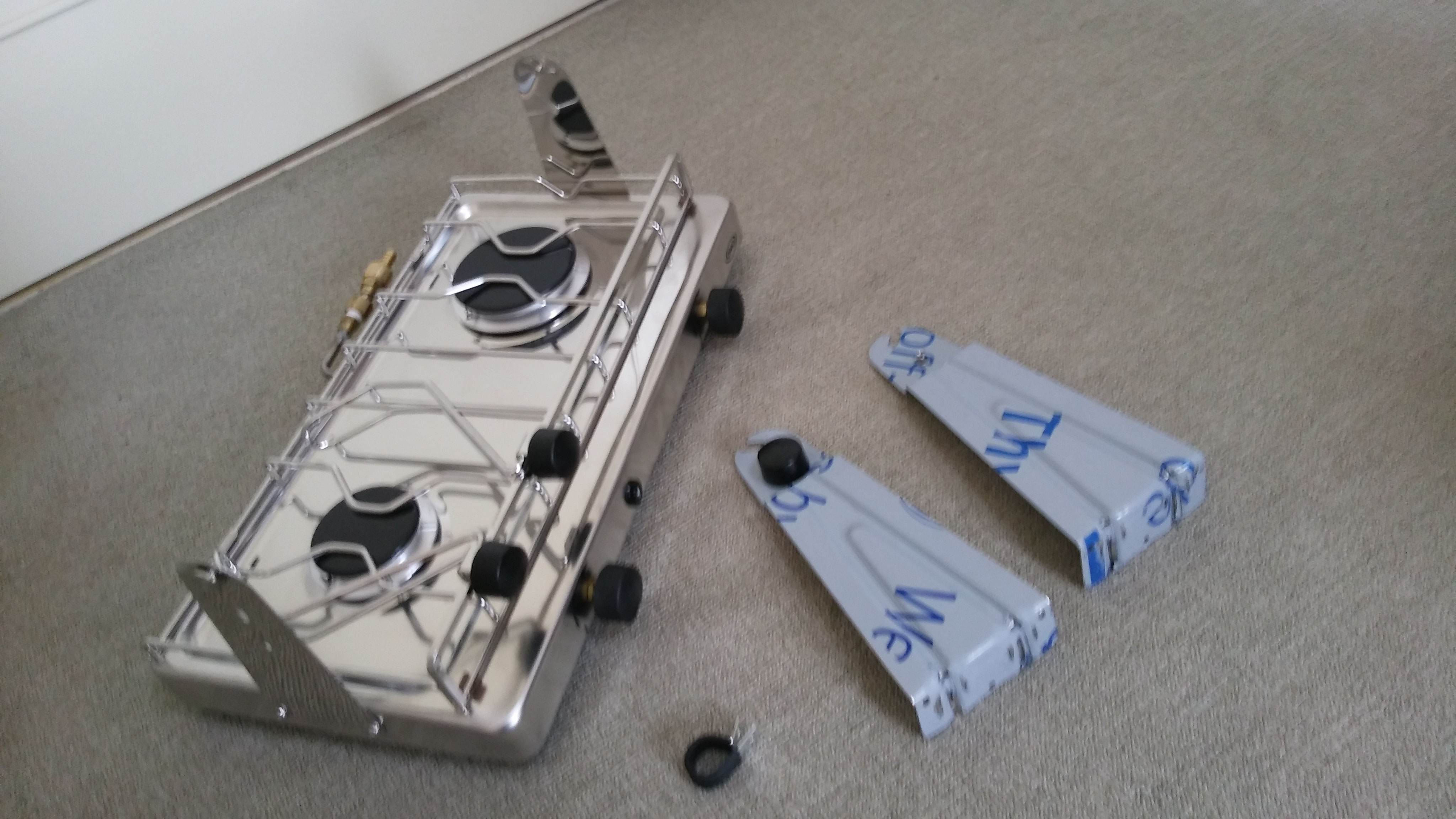 2バーナークッキングストーブ - ハーイ ヨットクラブ