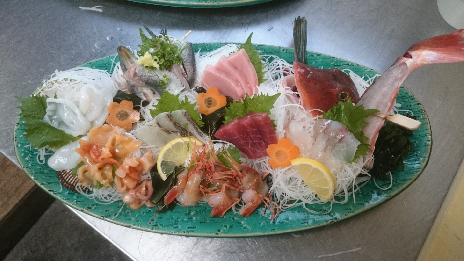津田や