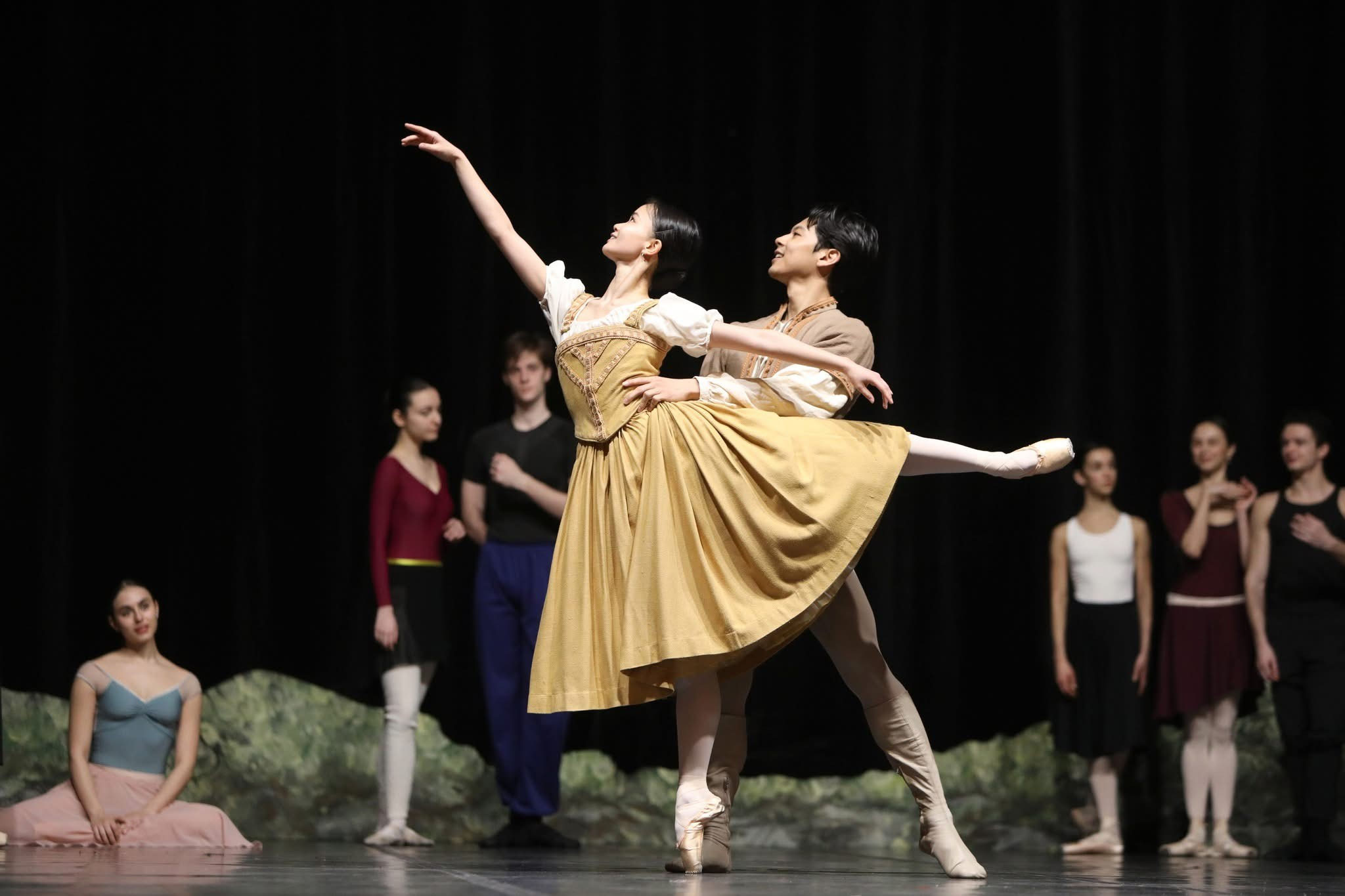 新崎日菜子 - バレエアンサンブルガラ公演・バレエガラコンサート