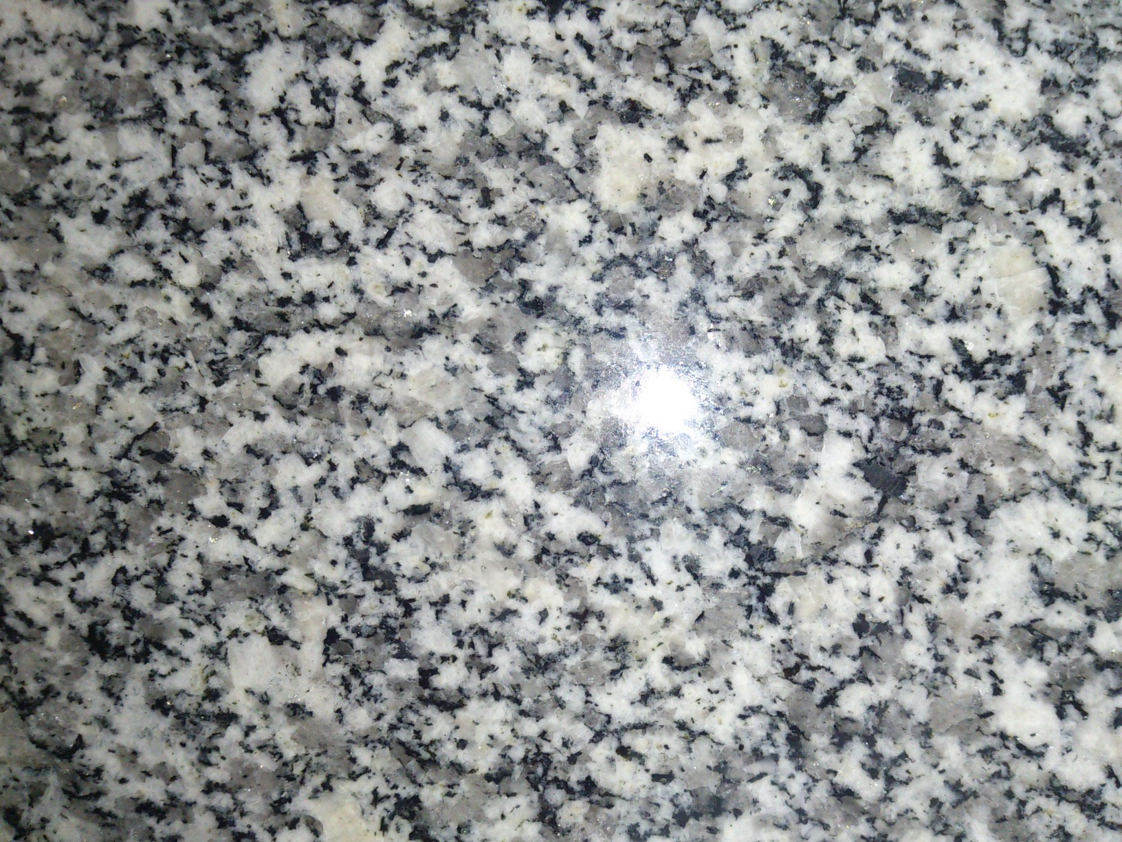 お勧め石種 - こだわりの耐震施工・高知石材センター