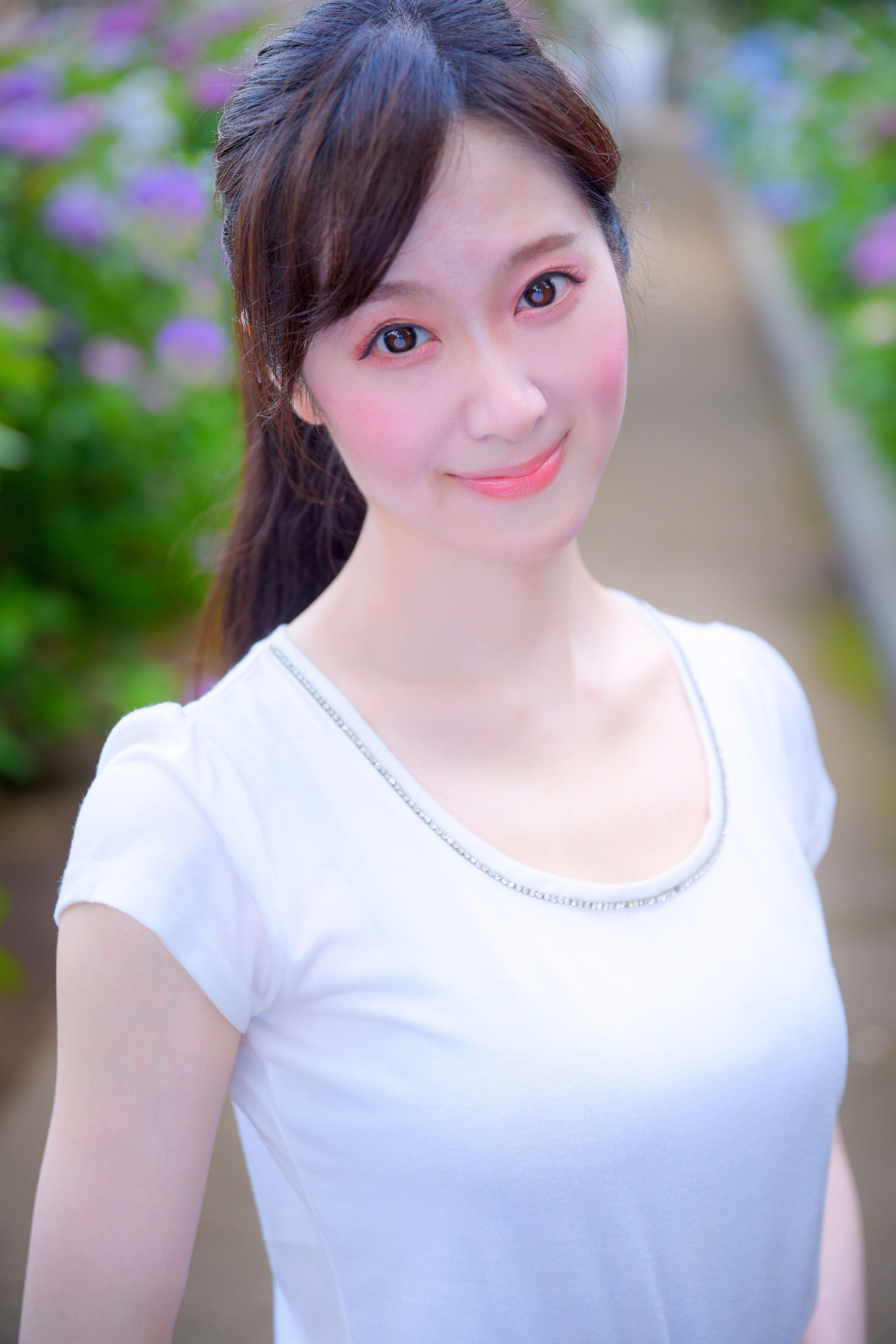 annaページです Anna Hanasaki - 株式会社e-dash