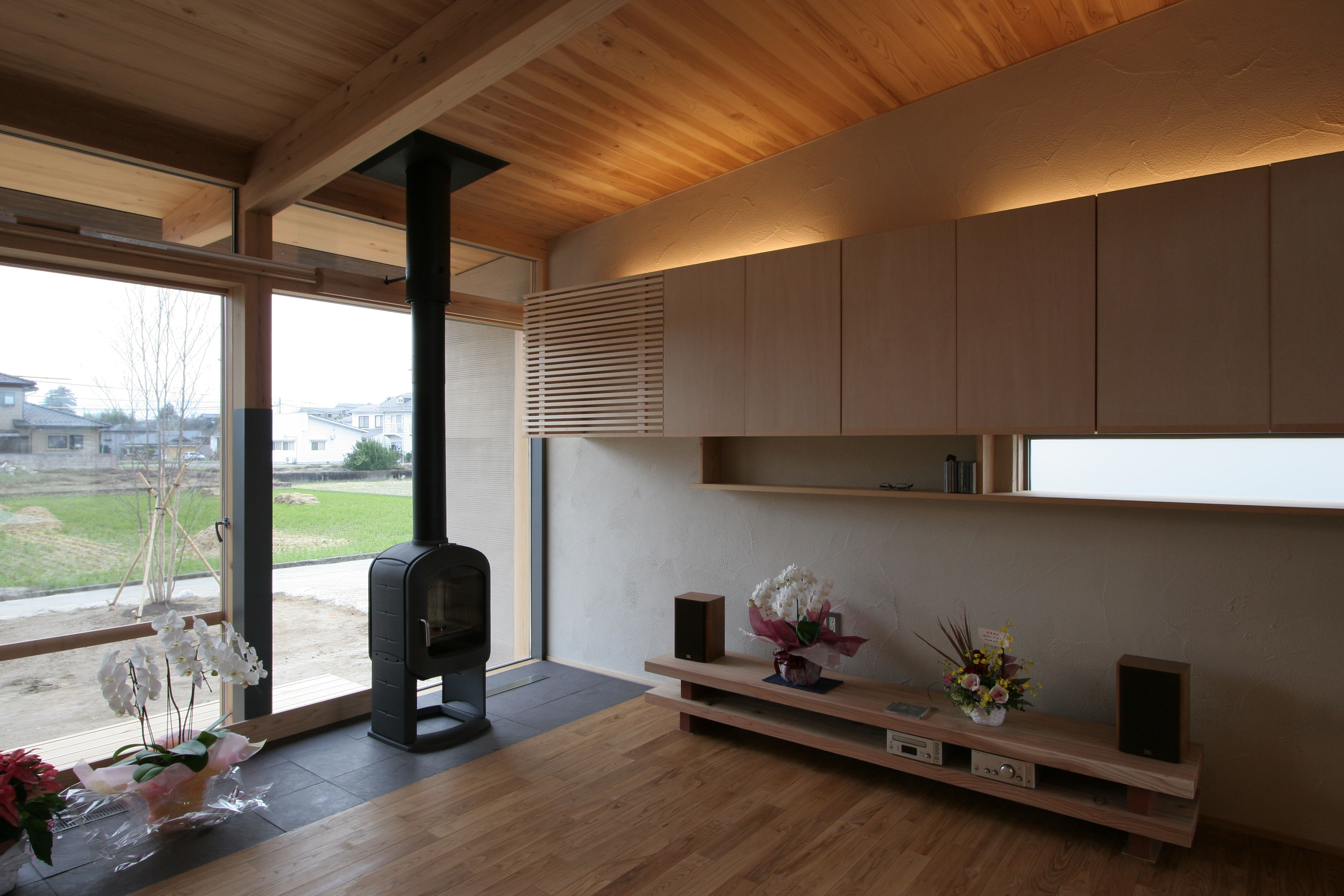 薪ストーブを置く場所 伊那谷style No 26 新井建築工房 長野県 飯田市 設計事務所 住宅 Omソーラー 根羽杉