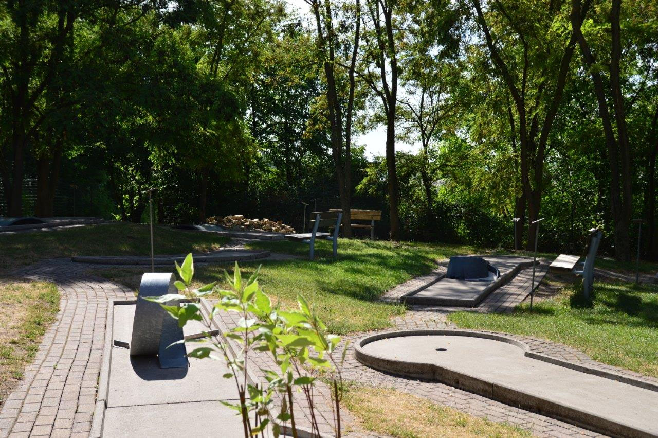 MiniaturGolf RodlerTreff Gaststätte Eckartsberga