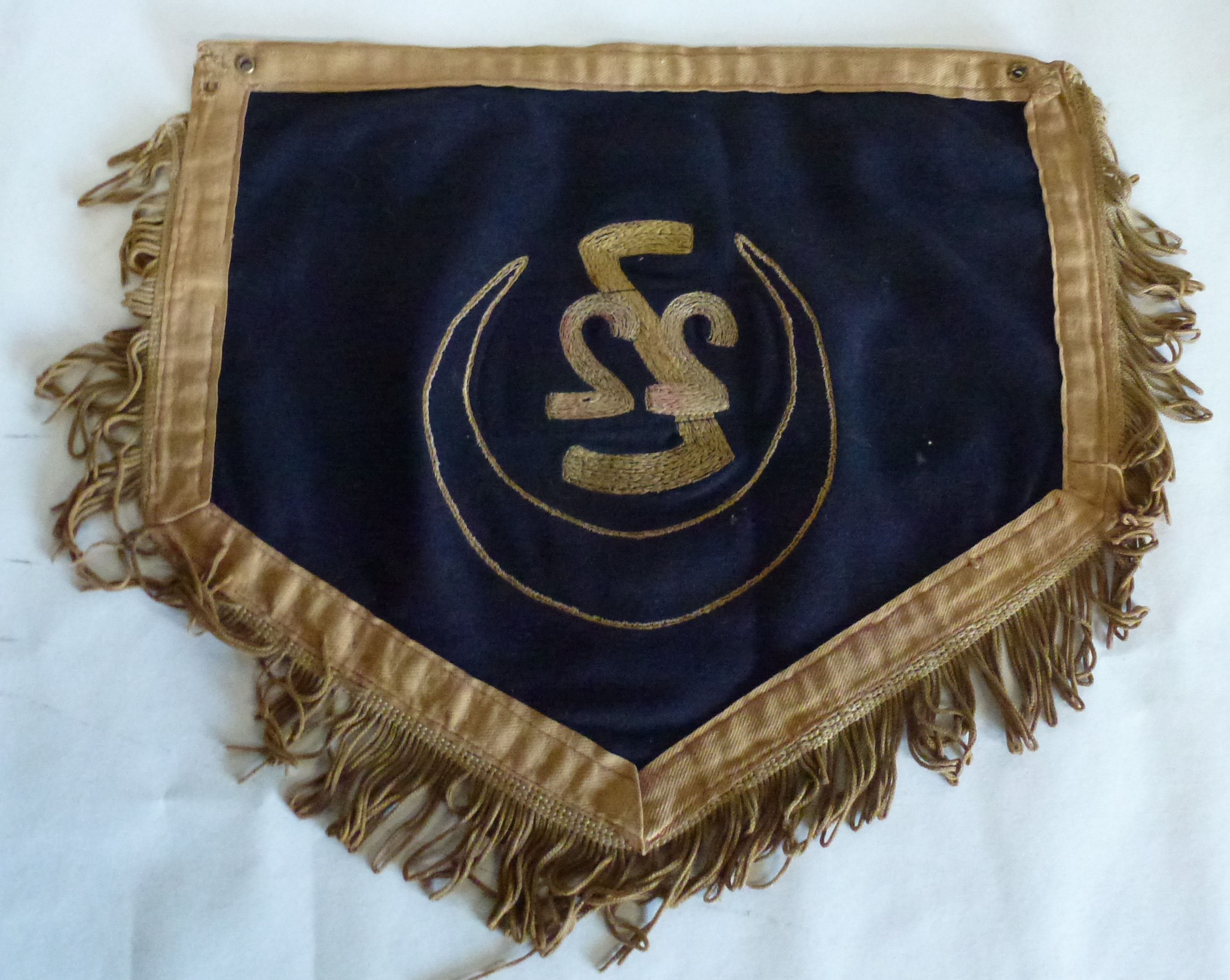 Ancien Fanion De Collection – En Avant Guingamp