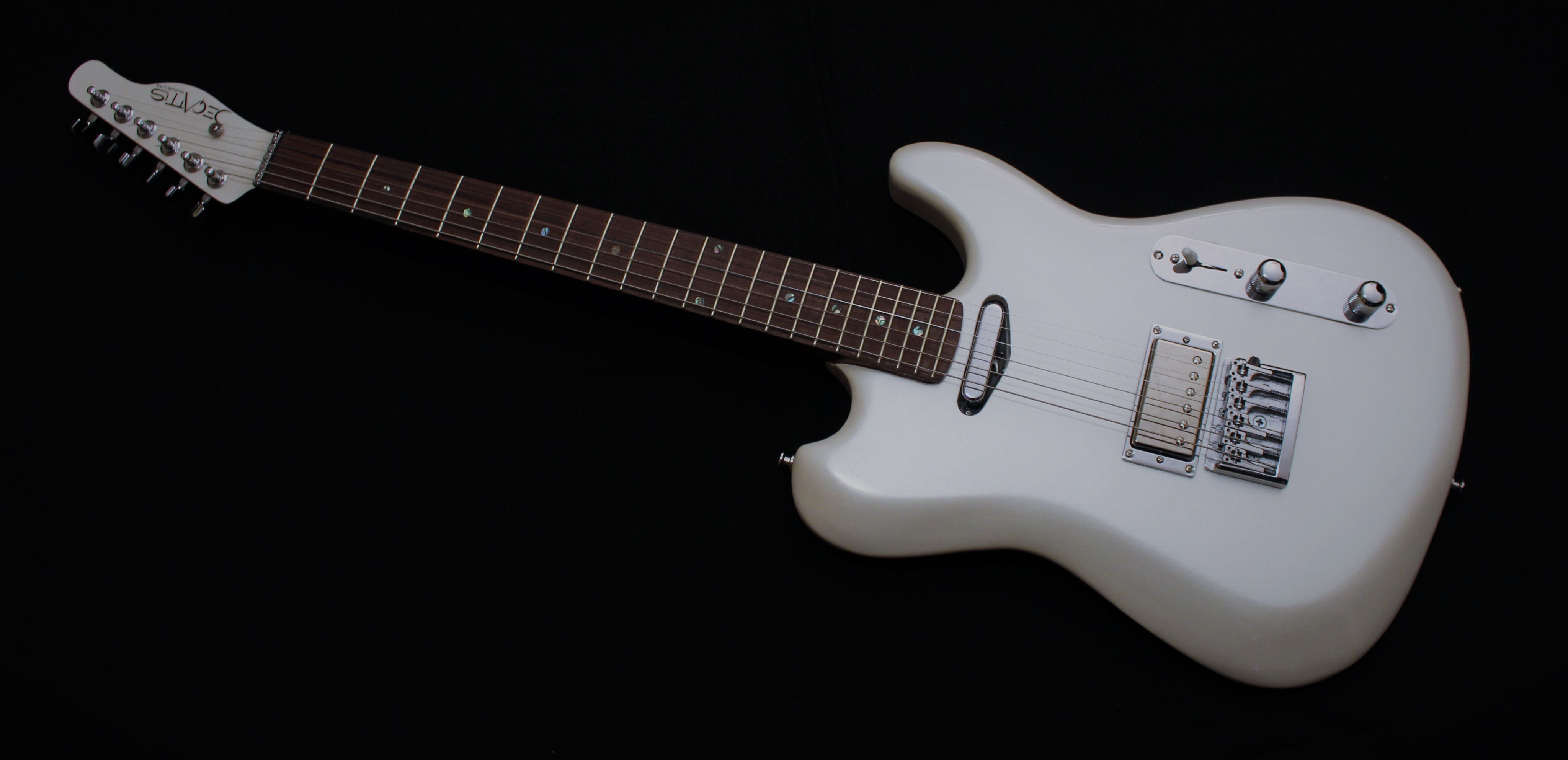 Moon - Welcome on De Gattis Guitars!