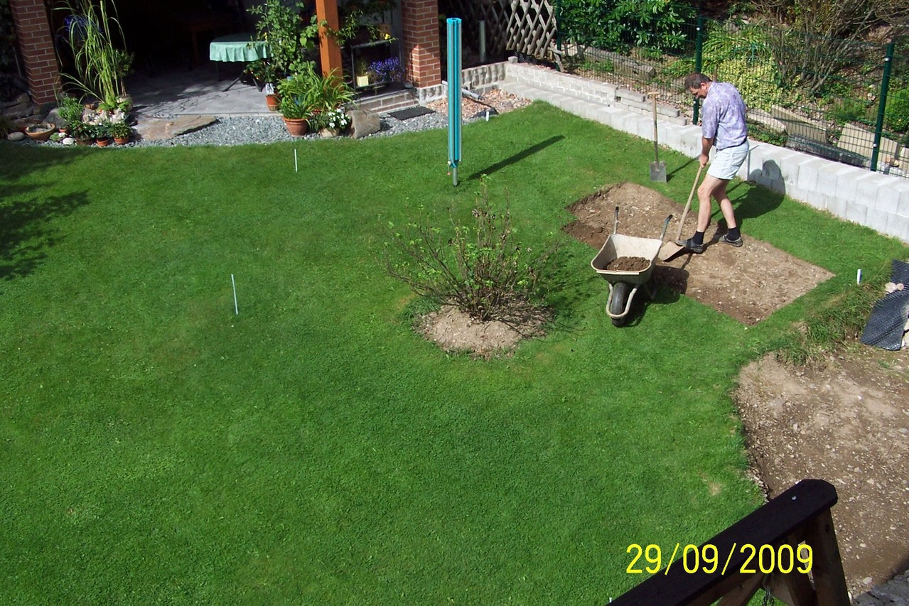 Baugrube Poolselbstgebaut Baugrube Poolselbstgebaut