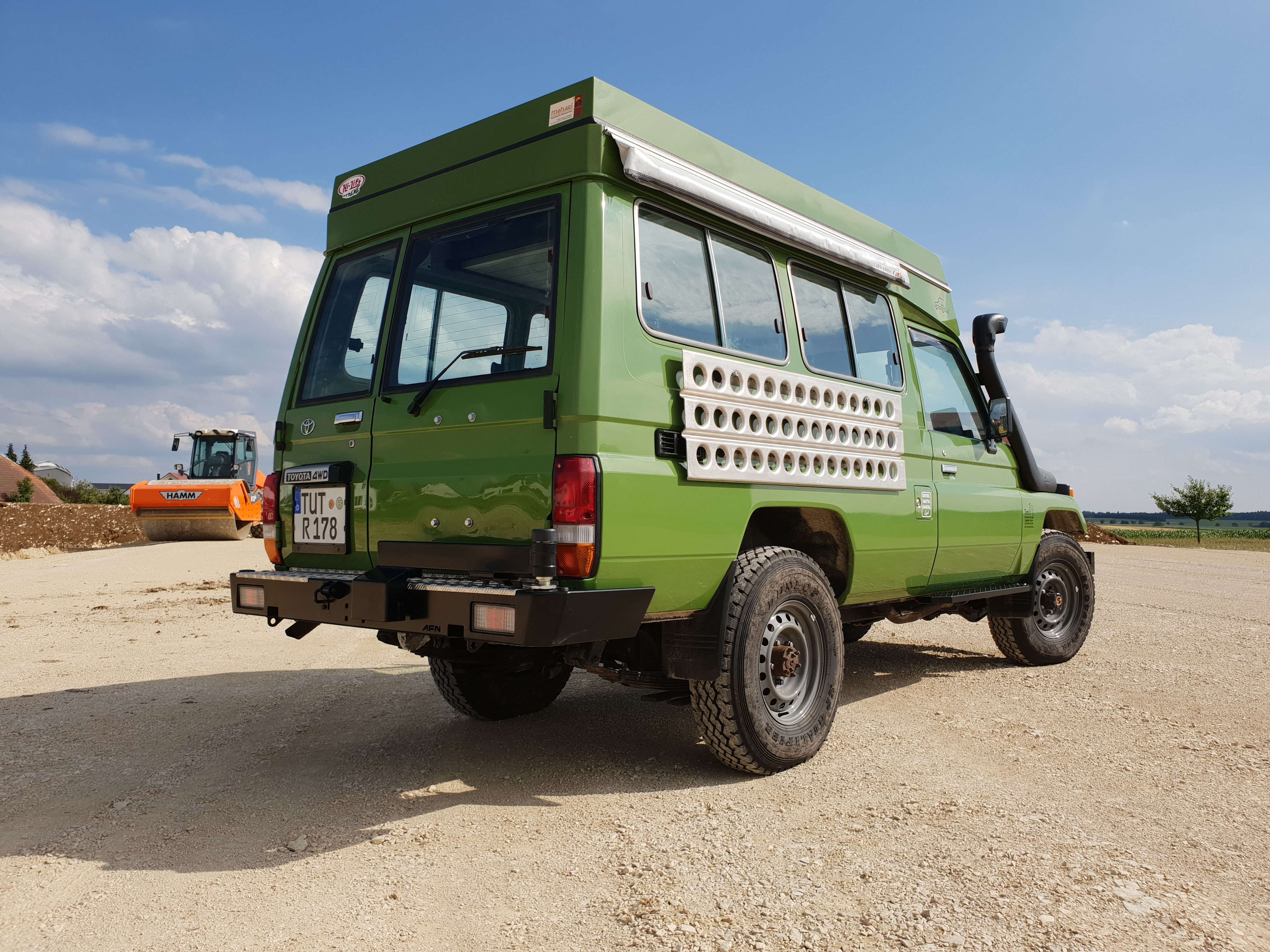 TOYOTA Land Cruiser HZJ 78 das legendäre Buschtaxi wohnmobil in renquishausen mieten womo