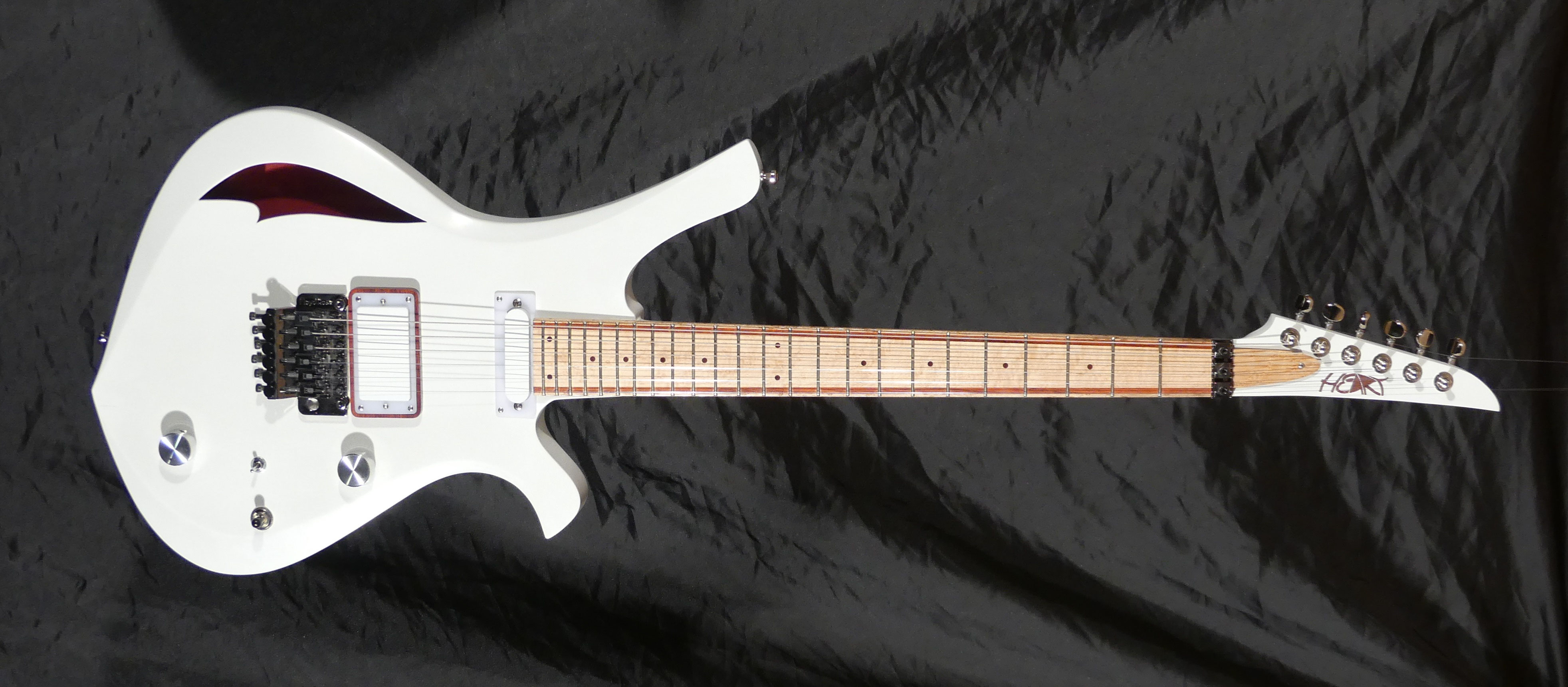 Windsor (custom) HEART guitars & more