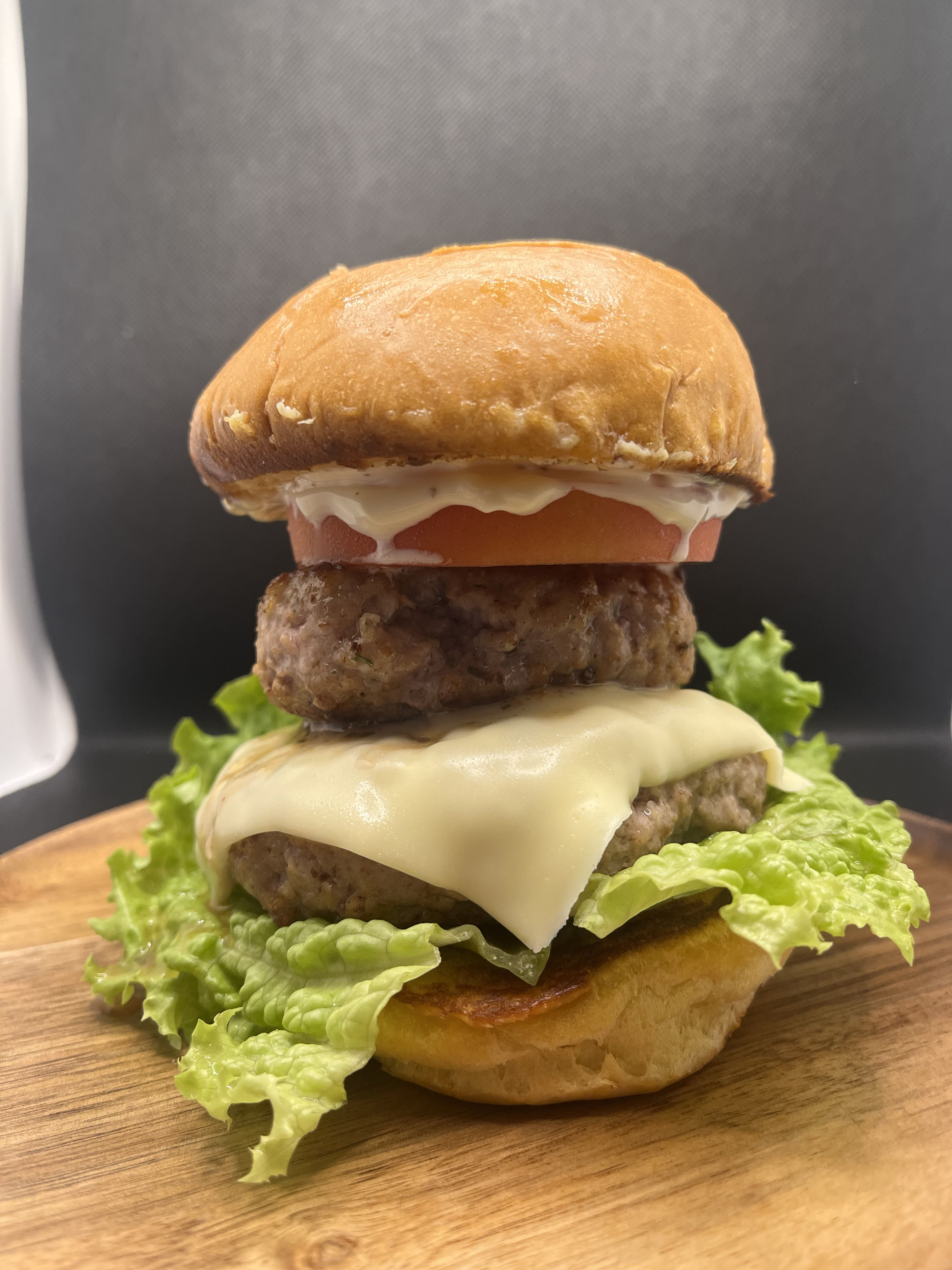 NISEKO HIRAFU HAMBURGER - 北海道専門！札幌・旭川・函館の