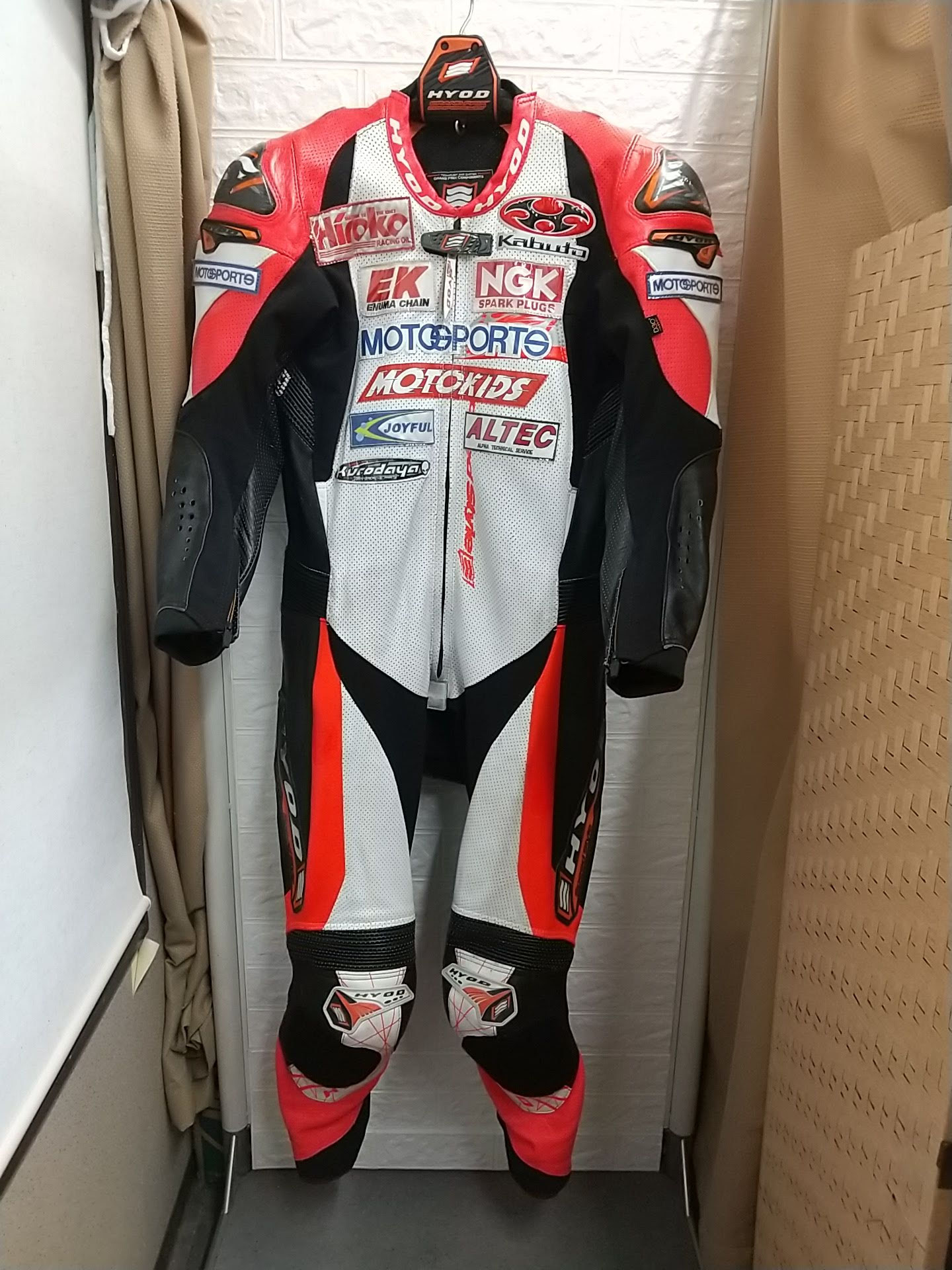 RSタイチレーシングスーツ LW 52 革ツナギ HYOD クシタニ