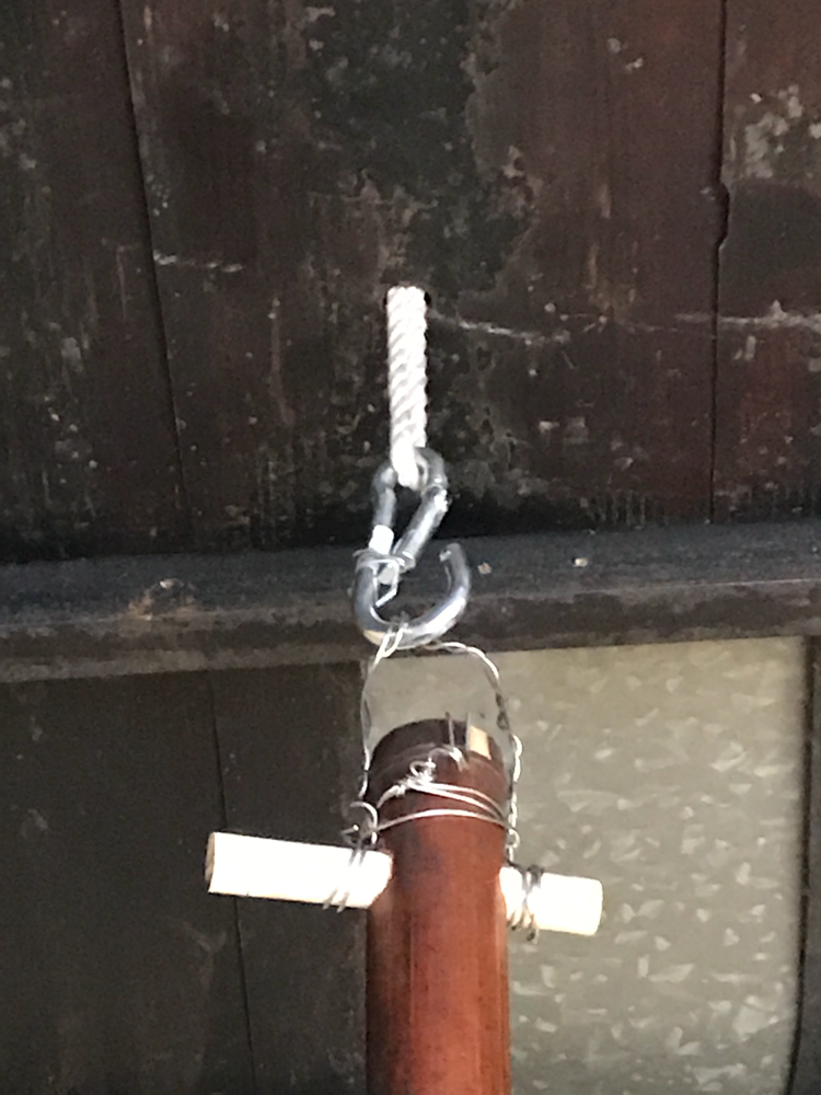 自在鉤と火災報知器 - おやまのおうち