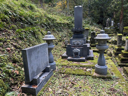 既存墓地　正面