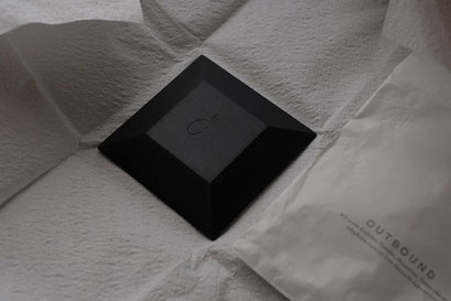 井藤昌志さんの三度黒染めの器