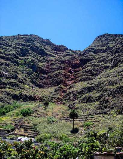 Die Wanderung durch die steile, rote Felswand bei Agulo nach Hermigua muss fantastisch sein